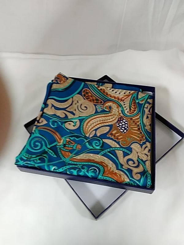 NEW - SILIQUE 100% Silk Scarf - Gorgeous Color and Design