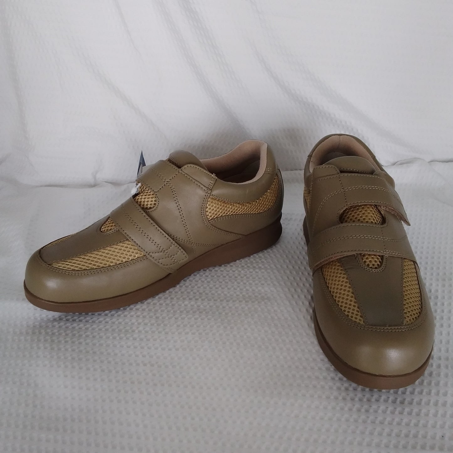 Drew Shoe Women's Trenda Slip-On - Size 10M
