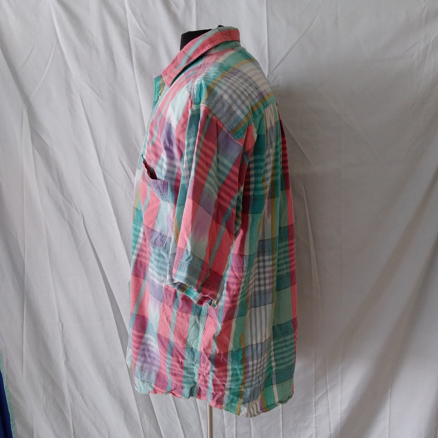 Eddie Bauer Multi-Colored Button Up Short Sleeve Shirt - XL