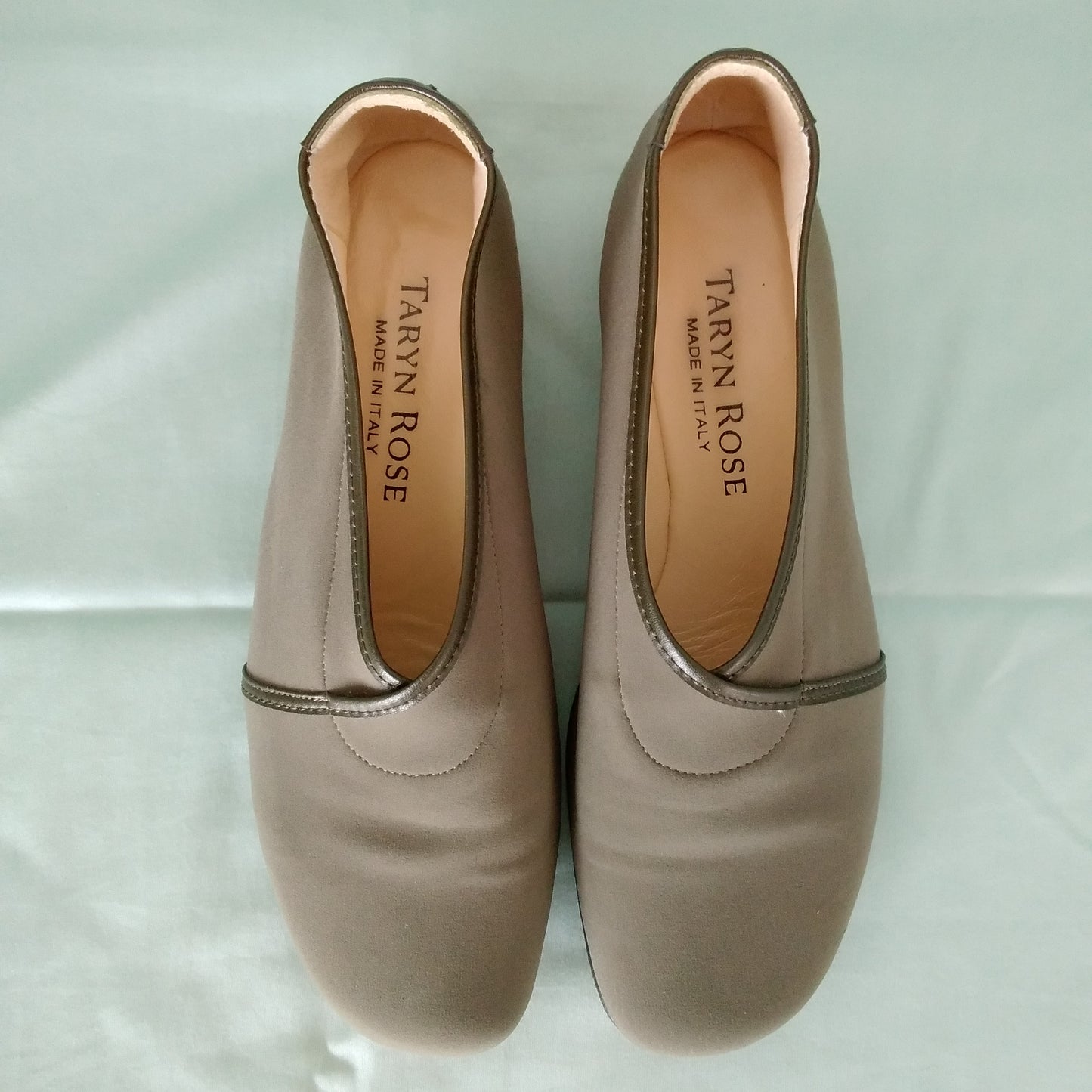 Taryn Rose Olive Green Wedges - Size 7.5