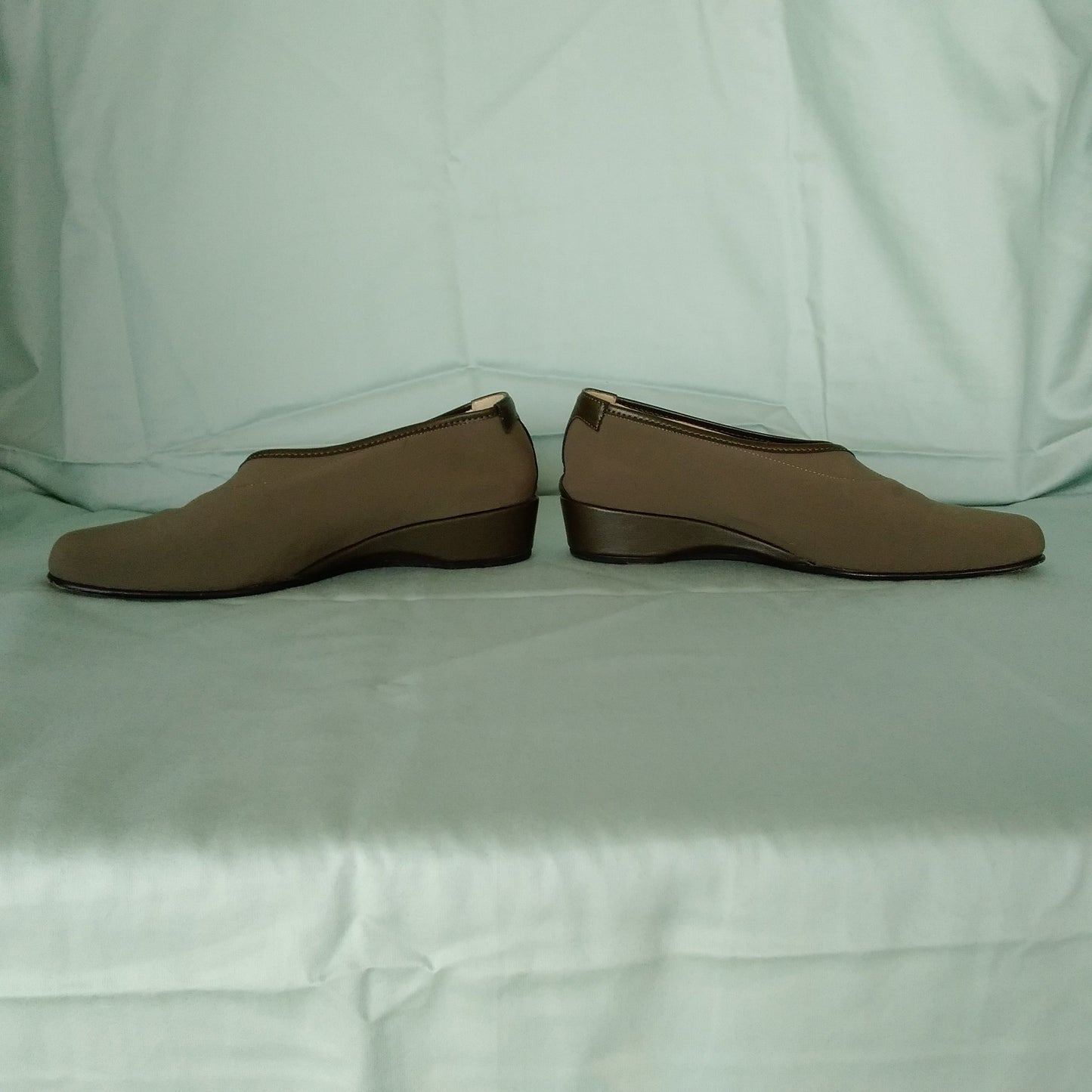 Taryn Rose Olive Green Wedges - Size 7.5