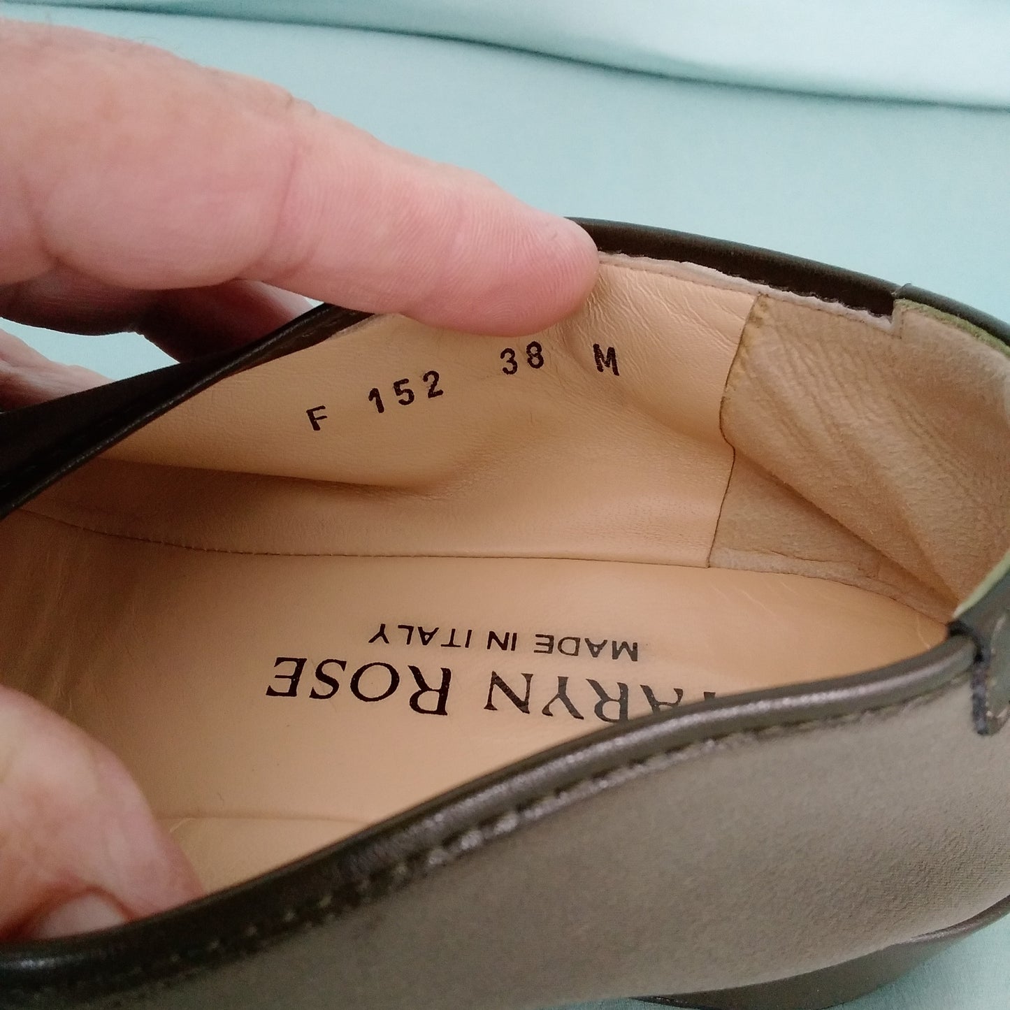 Taryn Rose Olive Green Wedges - Size 7.5