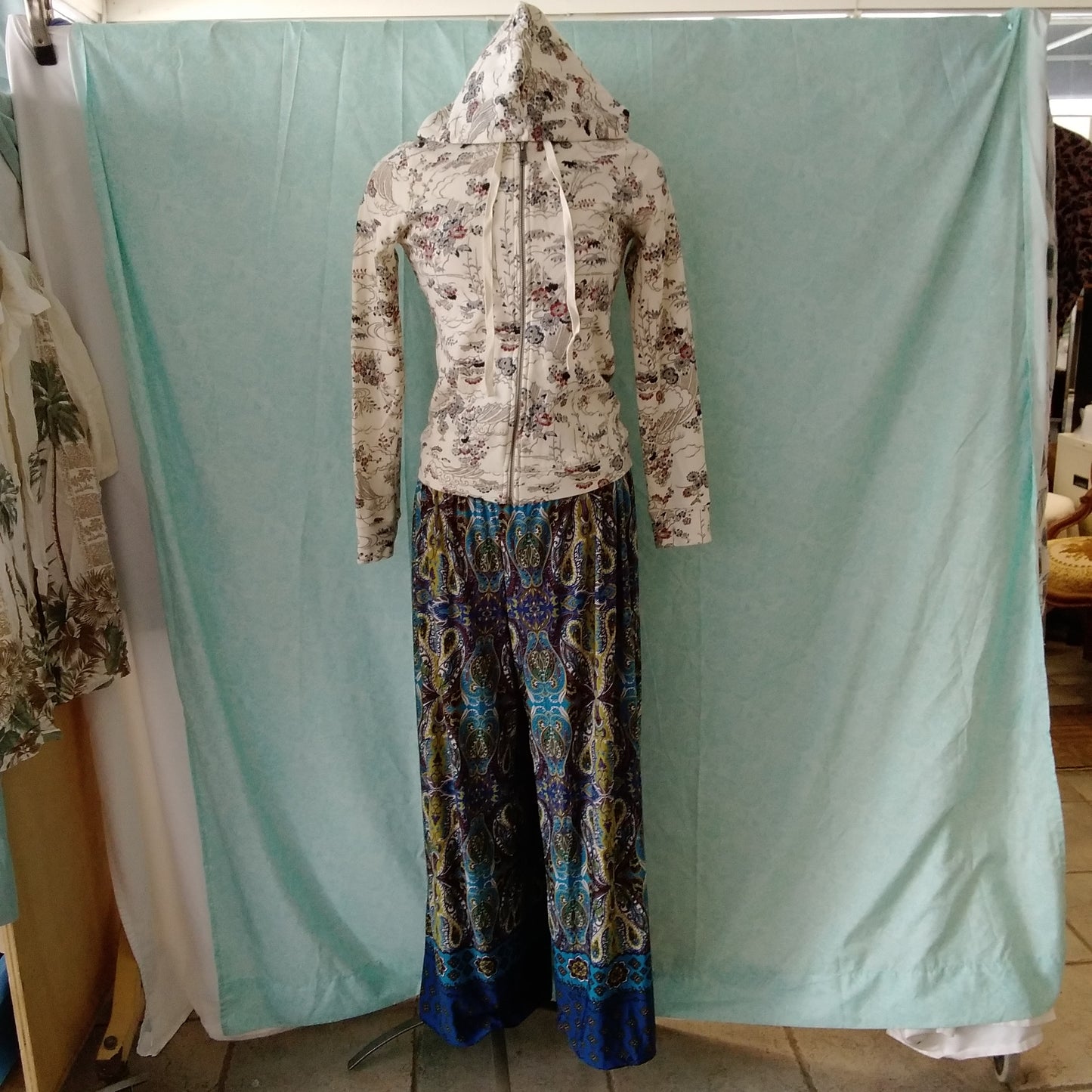 NWT - Lucky Brand White Floral Lucky Hooded Jacket - S / P