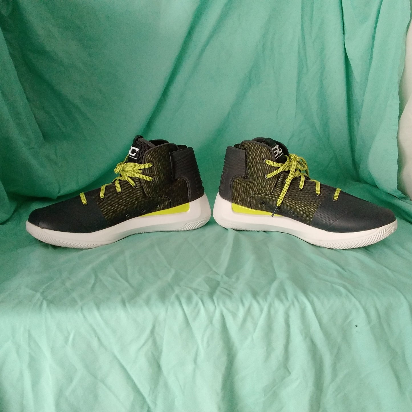 Under Armour Wardell SC Men's Stealth Grey Basketball Shoe - Size 10