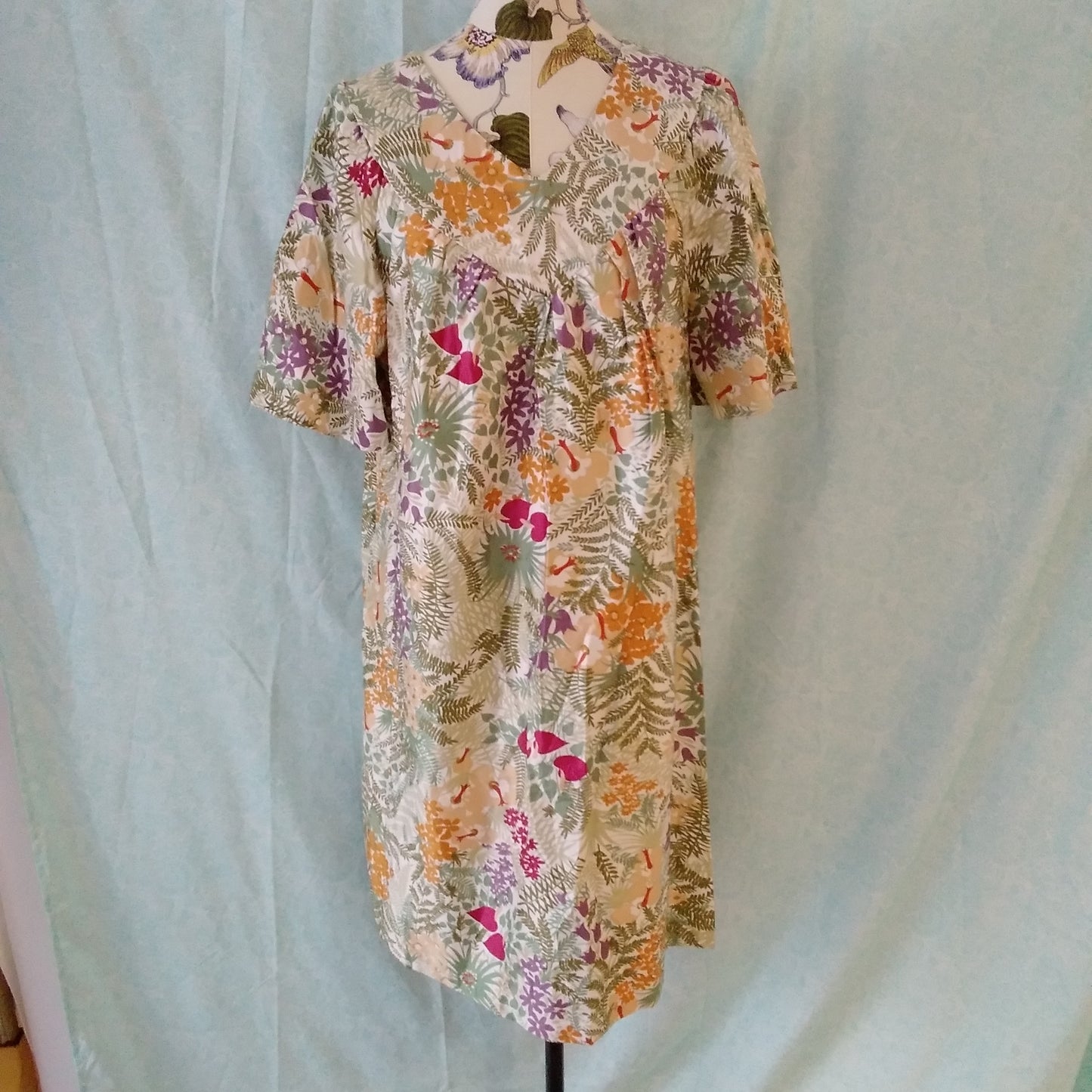 Carriage Court Misses Floral House Dress - M / 12-14