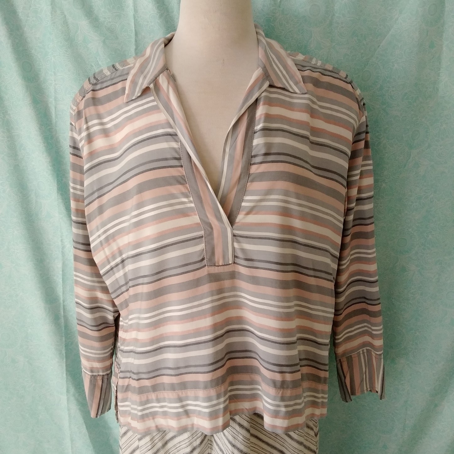 NWT - Lou & Grey Striped Long Sleeve V-Neck Blouse - M