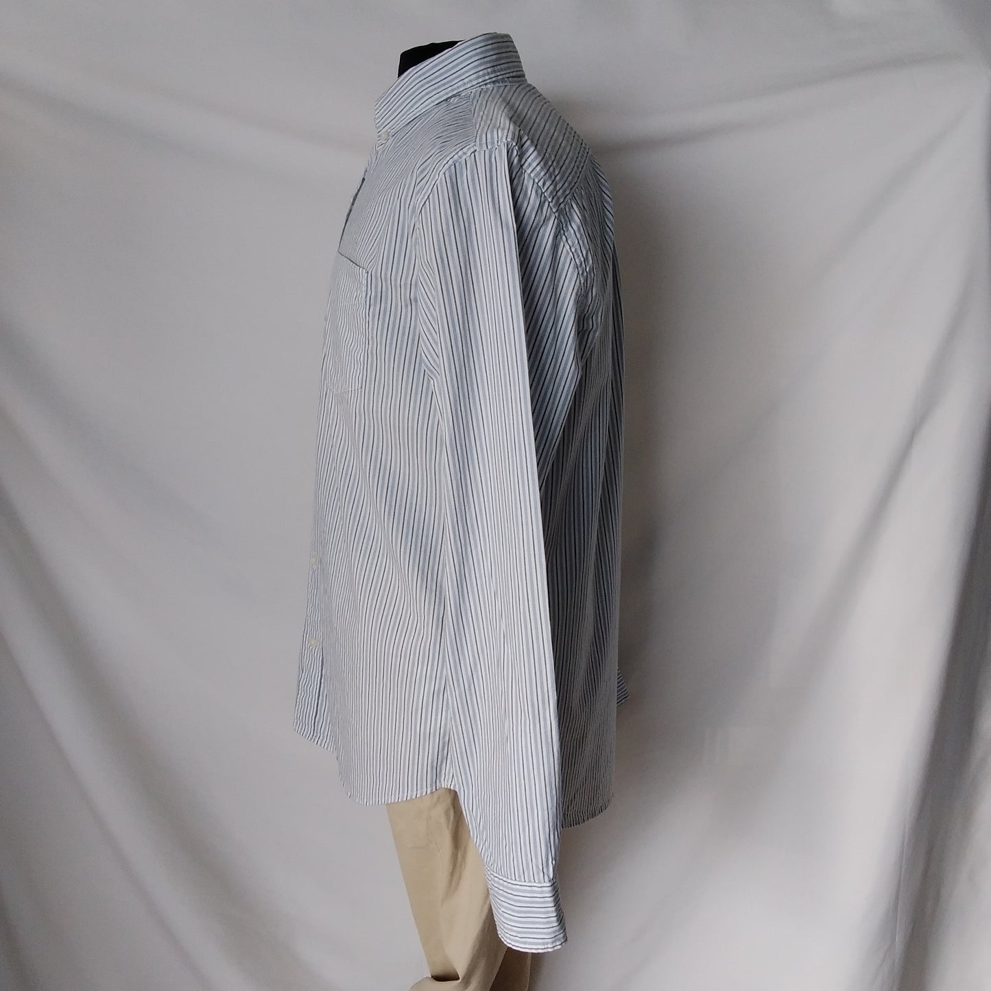 NWT - GAP Blue Striped Standard Fit Long-Sleeve Shirt - M