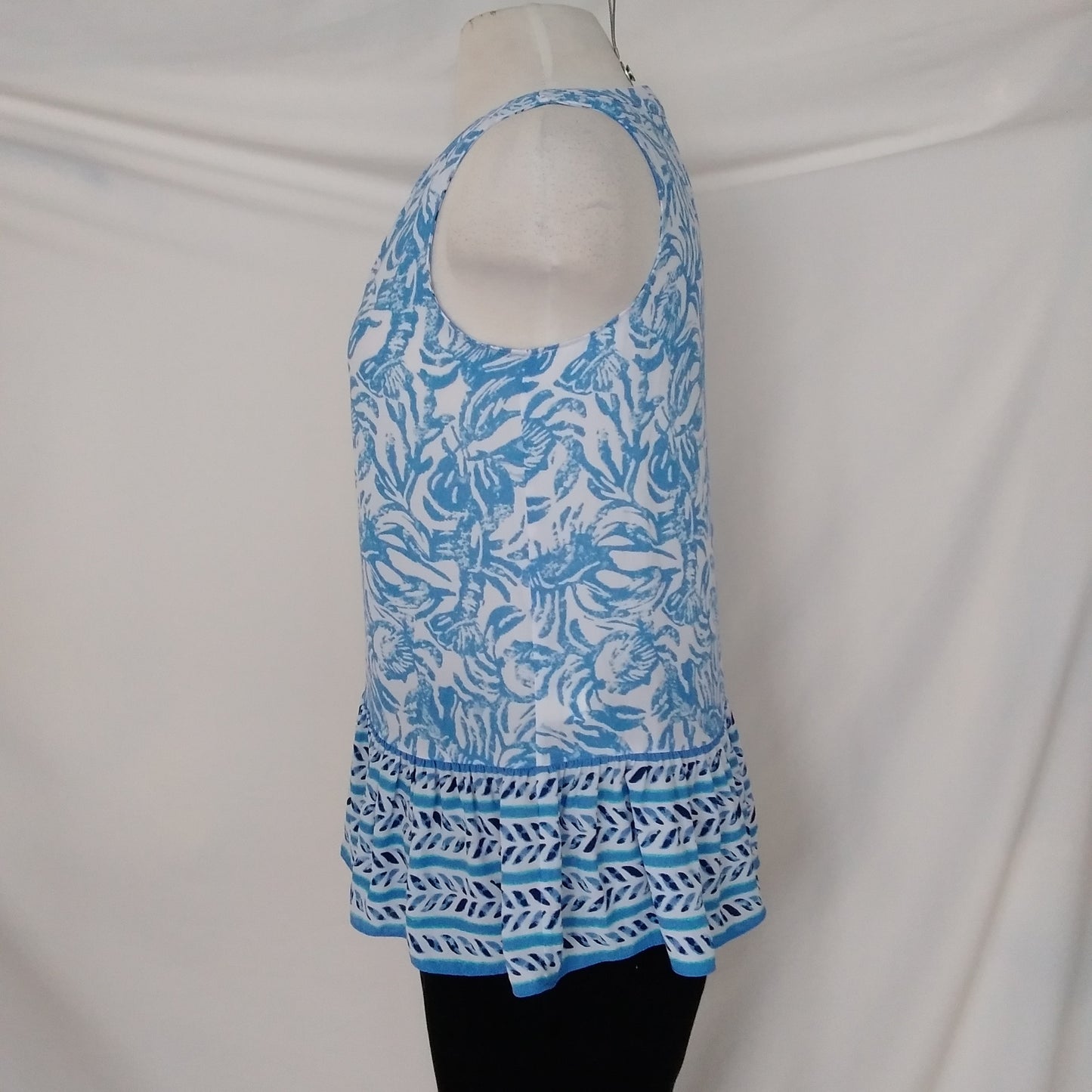 Lilly Pultizer Blue Print Sleeveless V-Neck Top - S