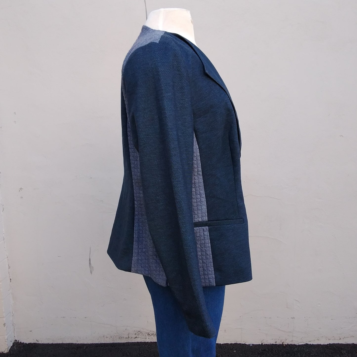 NWT - LANE BRYANT Blue Blazer - 16