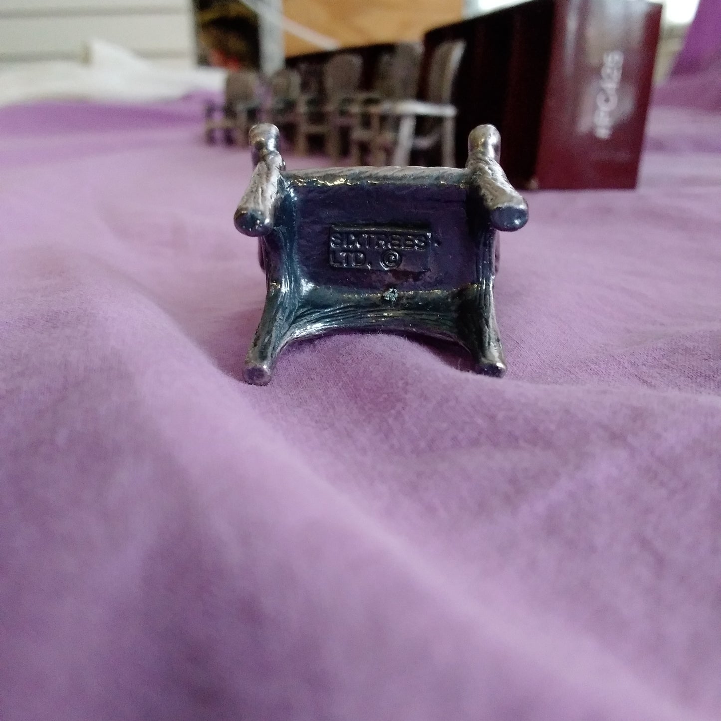 NIB - Sixtrees Ltd. Handcrafted Pewter Miniature Chair Placeframes - 2 Packs
