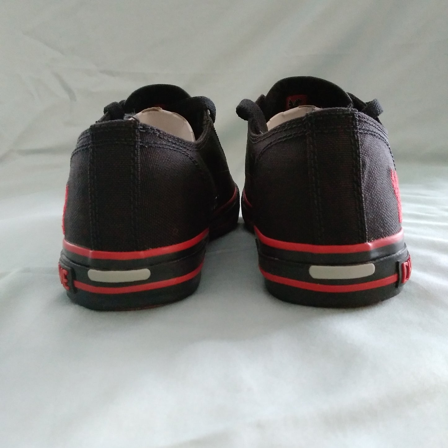 NIB - Chrome Kursk-Cordura Red sole Sneakers - Size: Men 7-Women 8.5