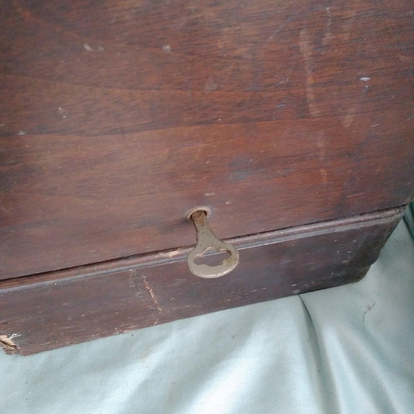 Vintage Singer Sewing Machine Y718527 - NOT WORKING for PARTS ONLY