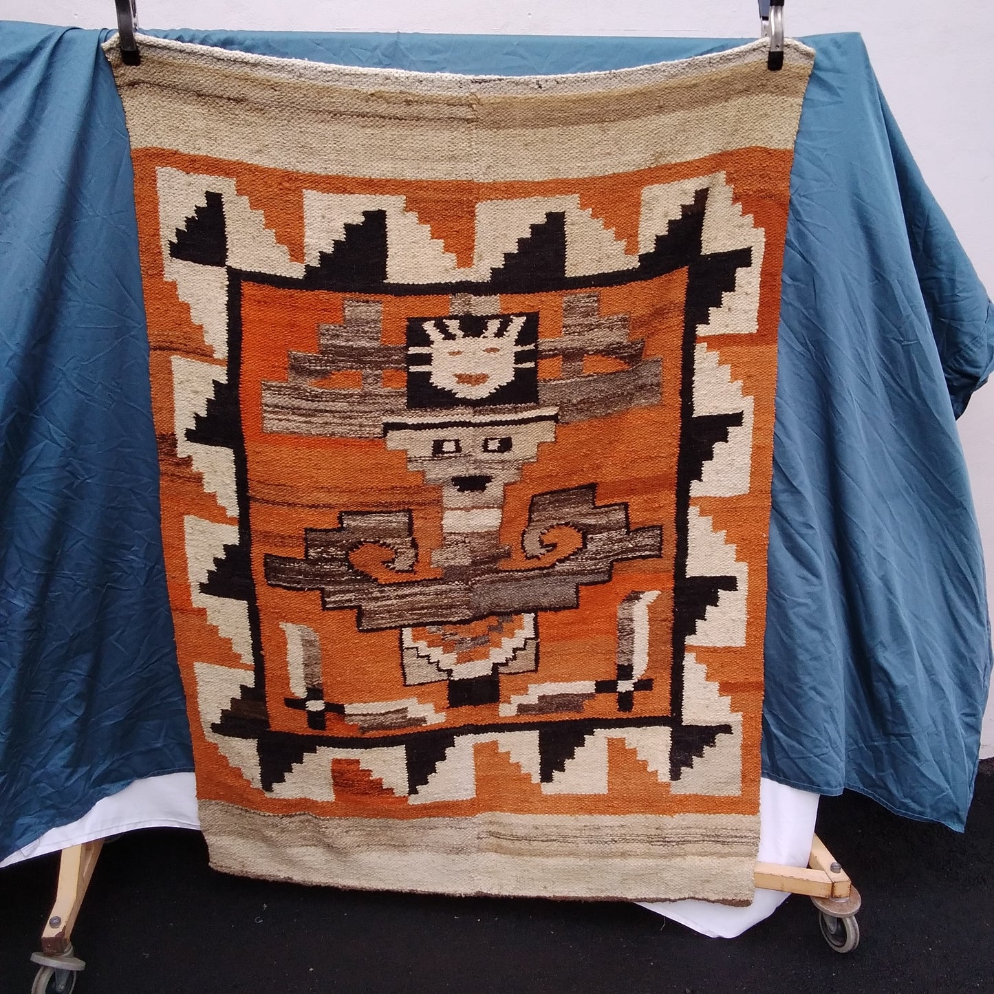 Handmade 100% Wool Rug made in Peru - Size: 4'x5'6"