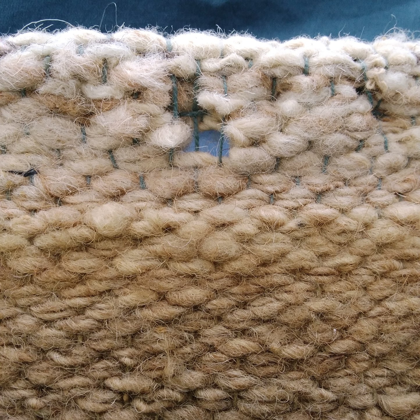 Handmade 100% Wool Rug made in Peru - Size: 4'x5'6"