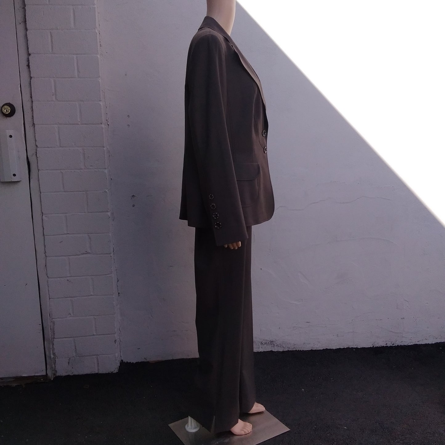 NWT - ESCADA Women's Pants Suit Set - Size: Blazer 44 (Size 14); Pants 42 (Size 12)