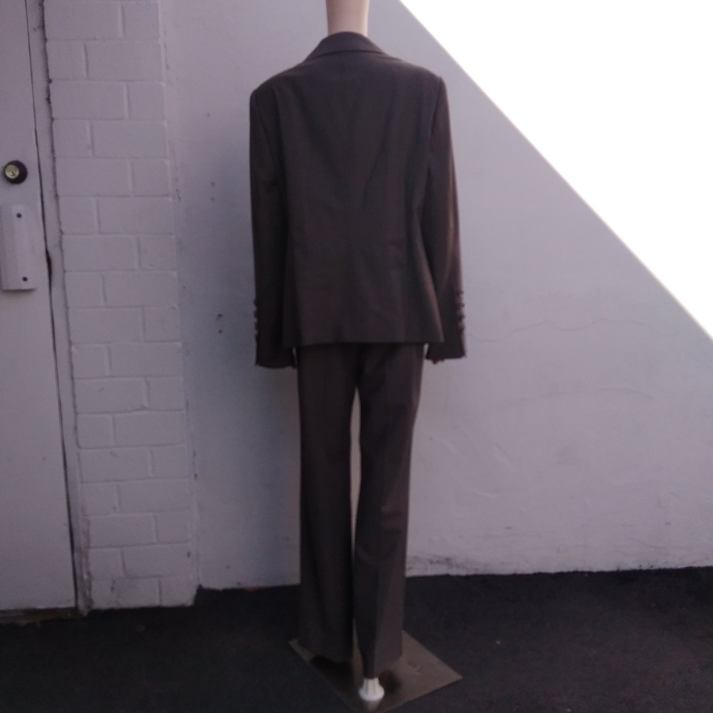 NWT - ESCADA Women's Pants Suit Set - Size: Blazer 44 (Size 14); Pants 42 (Size 12)