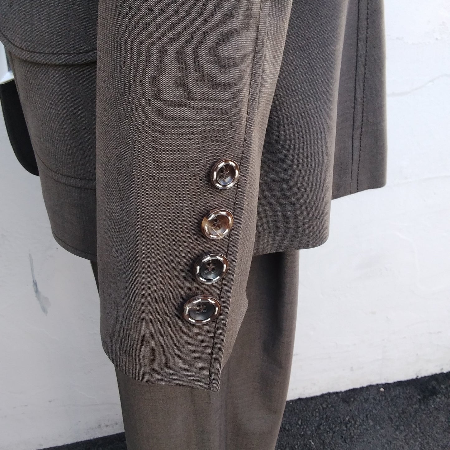 NWT - ESCADA Women's Pants Suit Set - Size: Blazer 44 (Size 14); Pants 42 (Size 12)