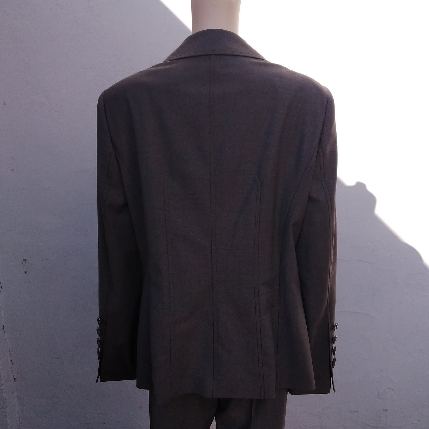 NWT - ESCADA Women's Pants Suit Set - Size: Blazer 44 (Size 14); Pants 42 (Size 12)