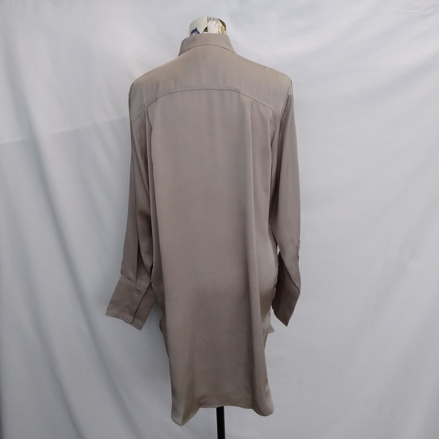 NWT - H&M Grayish Polyester Long Sleeve Tunic Blouse / Dress - M