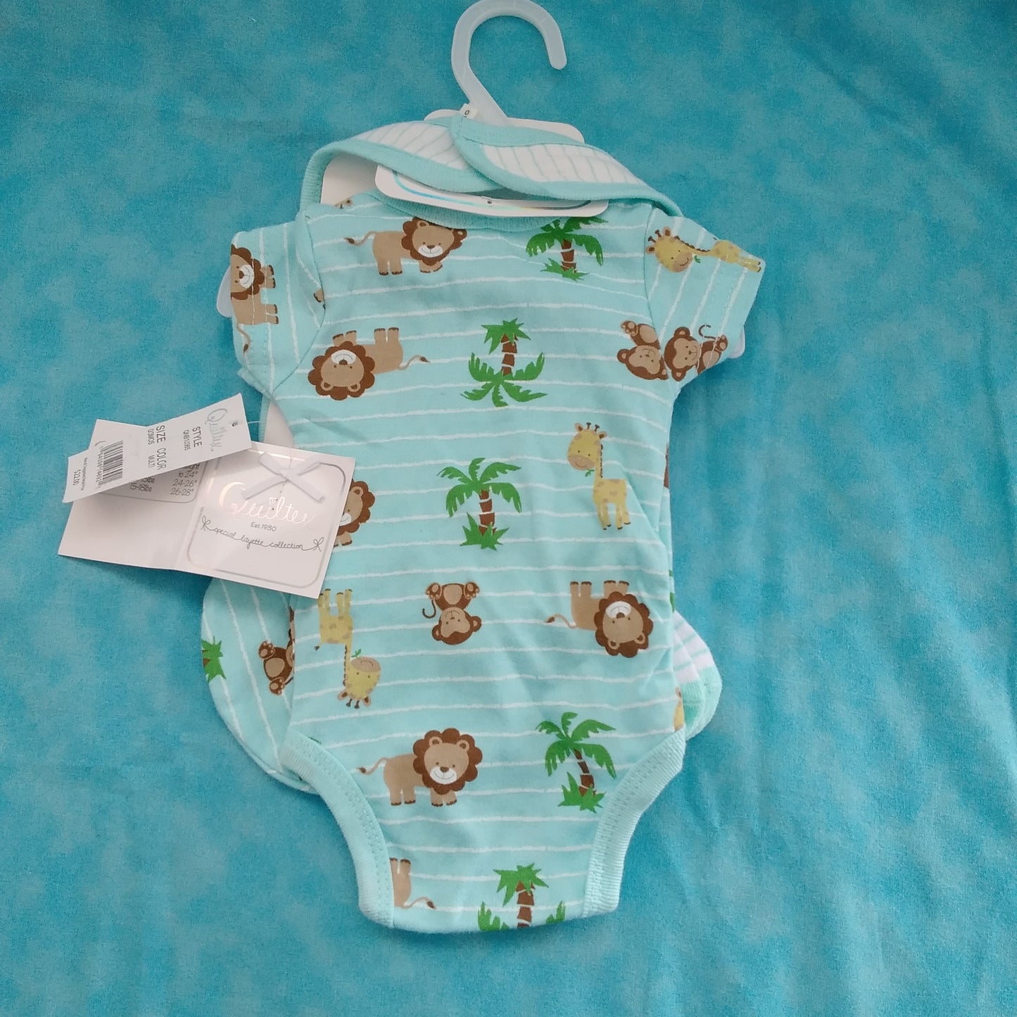 NWT - Quiltex Boys 5-Piece Layette Gift Set with Lion - 0-3 months