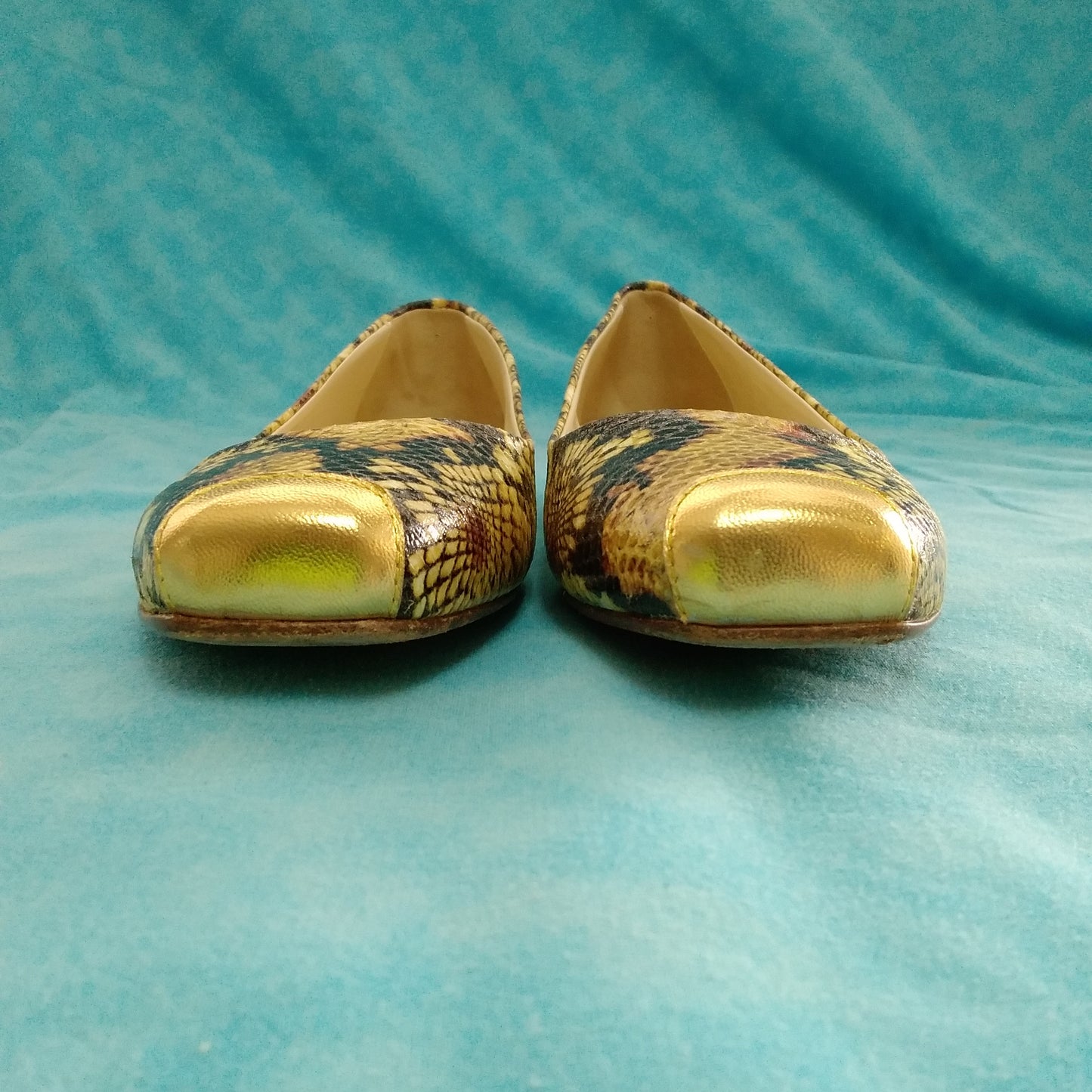 Butter Yellow/Black Floral Flats with Gold Tips made in Italy - Size: 8