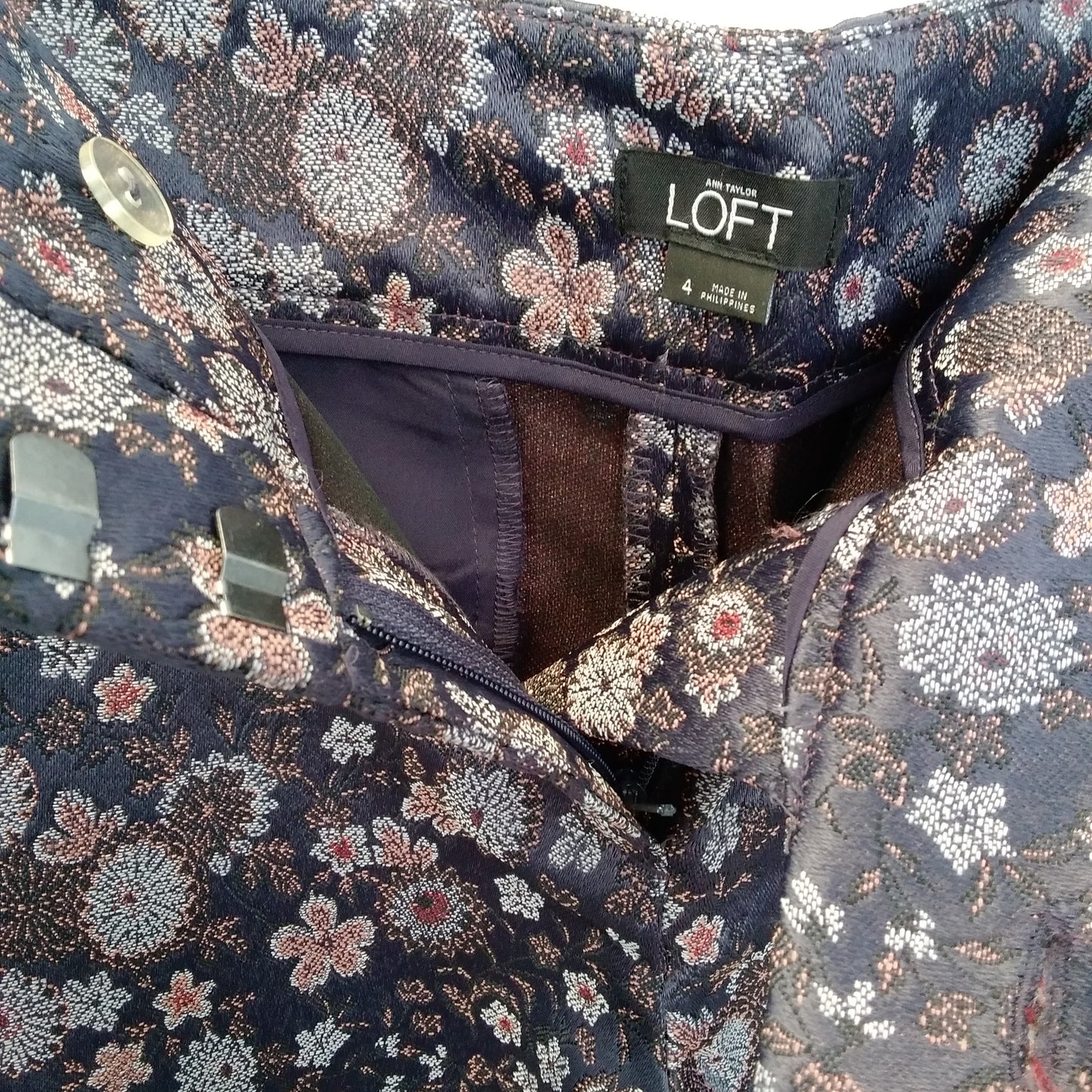 LOFT Purple Multi Floral Shorts - Size: 4