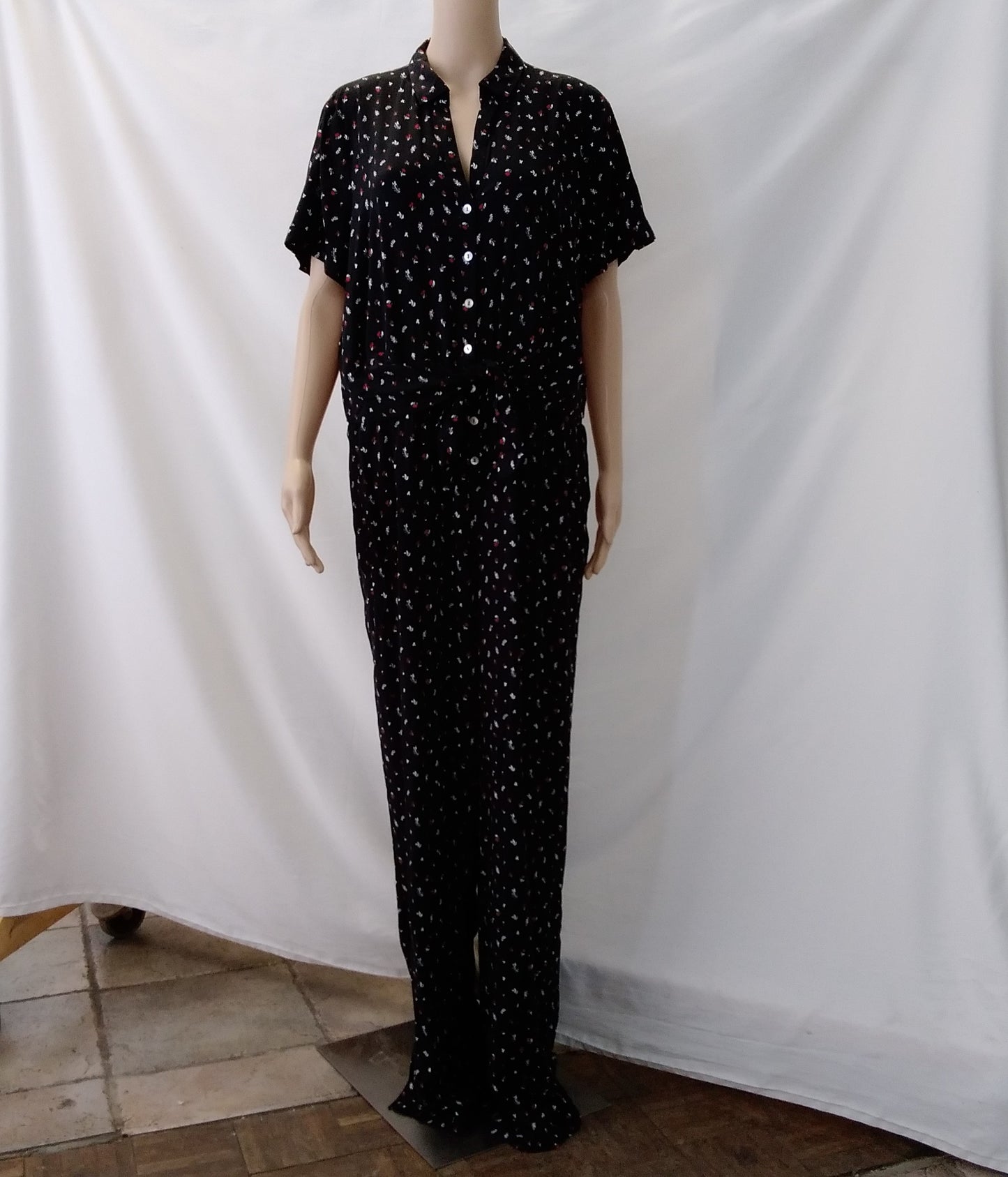 NWT - J. Jill Twist Tie Wide Leg Black Floral Print Button Up Jumpsuit - Size: L