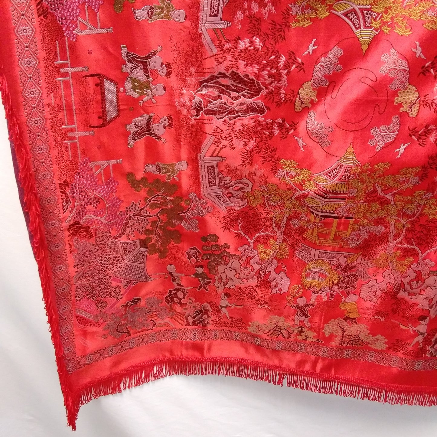 Brocaded Flowers Chinese Silk Embroidered Red Tapestry Cloth With Fringe