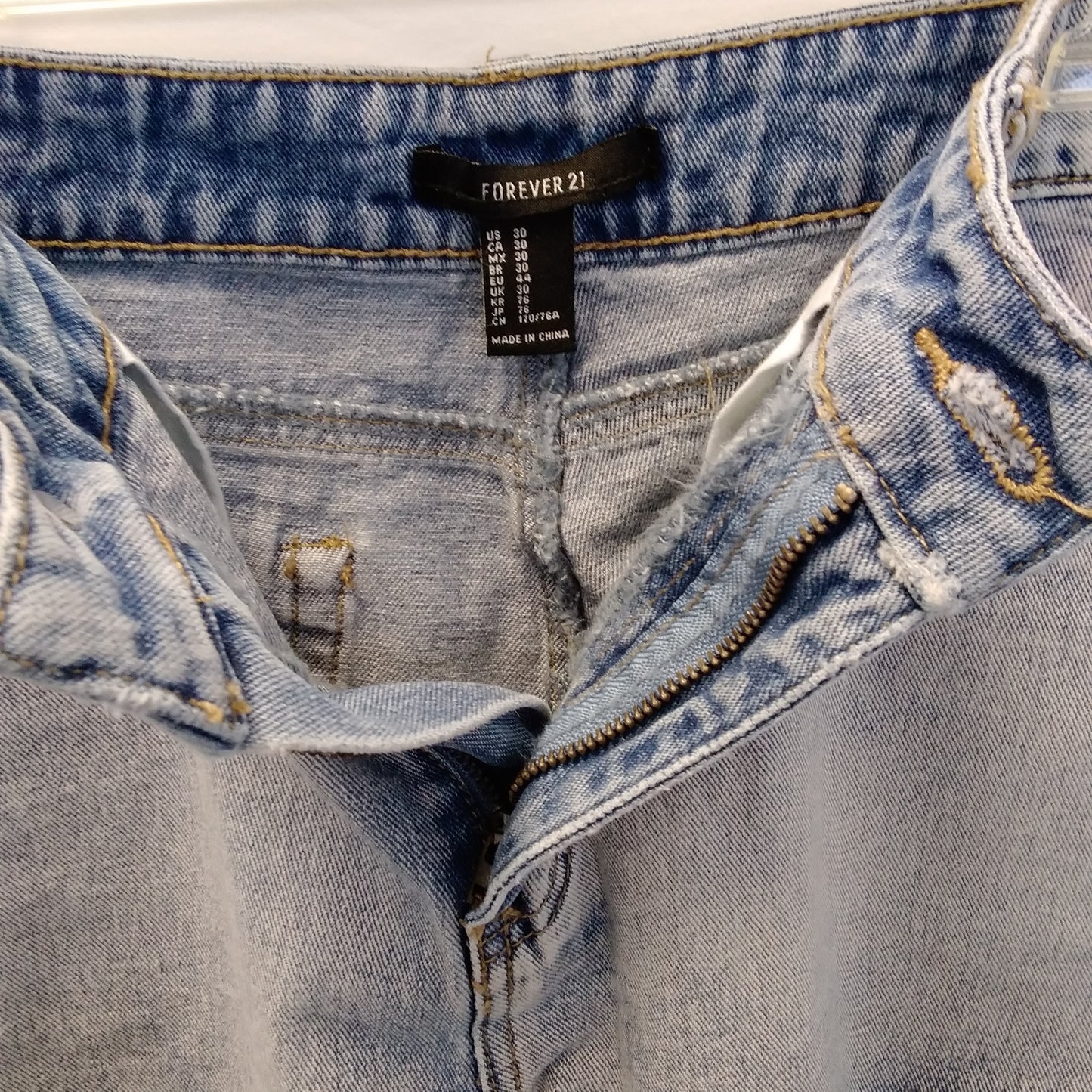 NWT - Forever 21 Denim Shorts - Size: 30