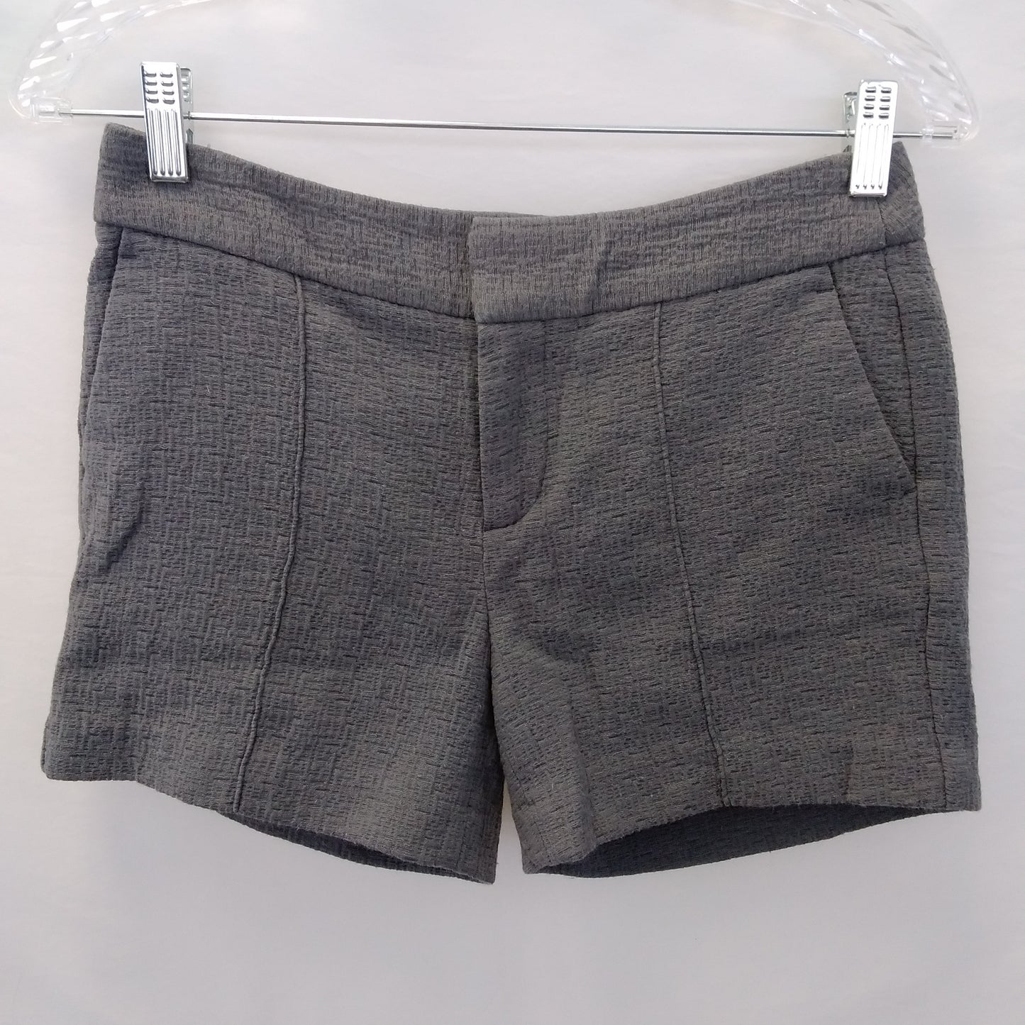NWT - Banana Republic Women's Gray Textured 4-1/2" Shorts - Size: 0