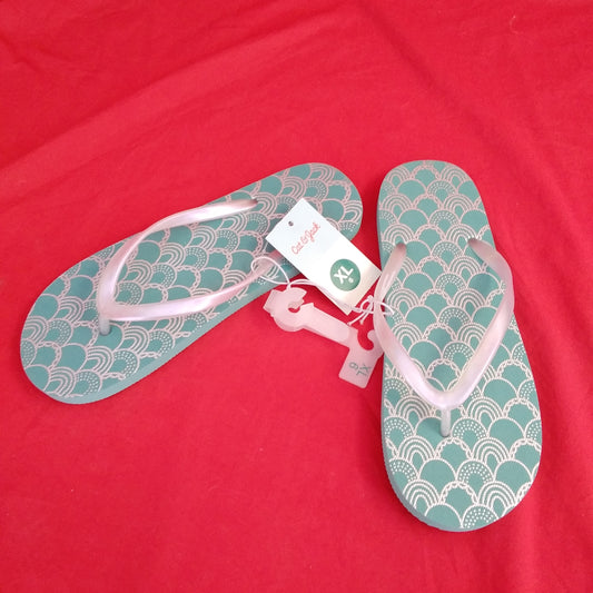 NWT - Cat & Jack Girls Teal Mermaid Flip Flops - Size: XL (6)