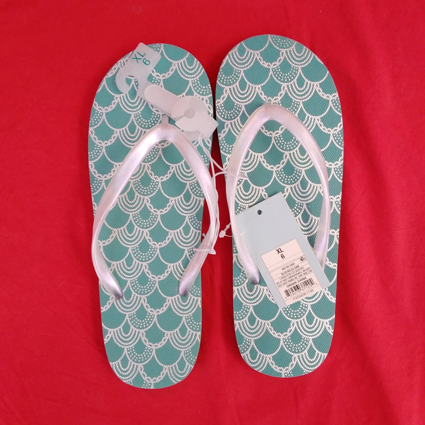 NWT - Cat & Jack Girls Teal Mermaid Flip Flops - Size: XL (6)