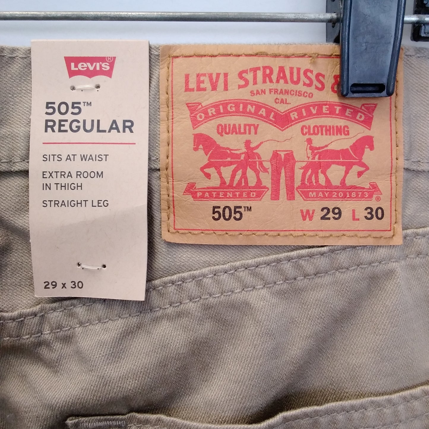 NWT - Levis Khaki 505 Regular Fit Men's Straight Leg Jeans - 29x30