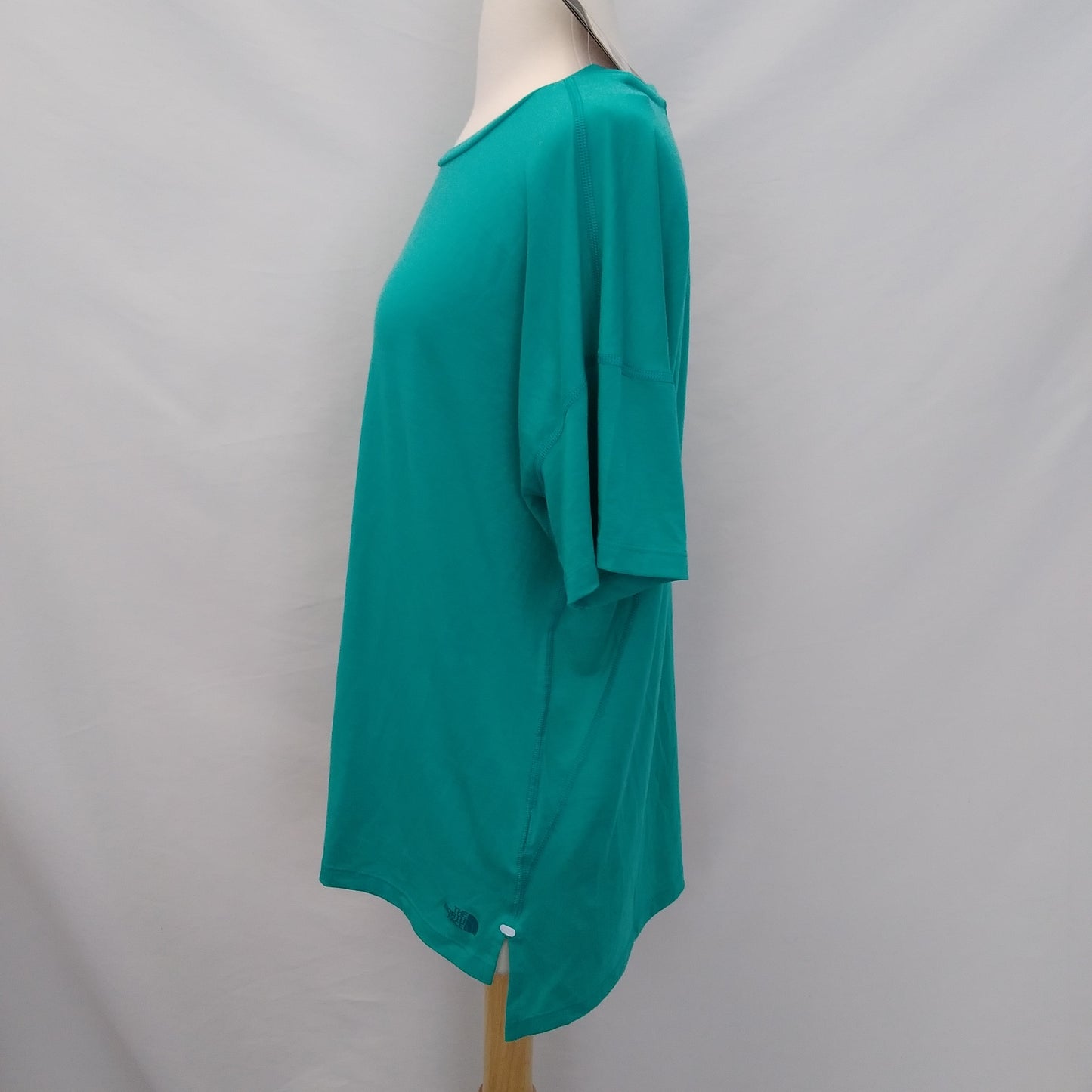 NWT - The North Face Jaiden Green Workout Shirt - L