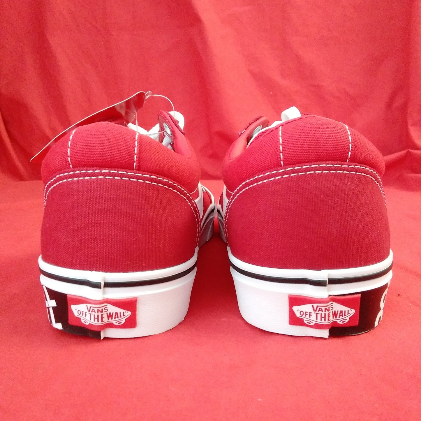 NEW - Vans Men's Red with White Stripe Ward Off The Wall Sneaker Style: 500714 - Size: 9
