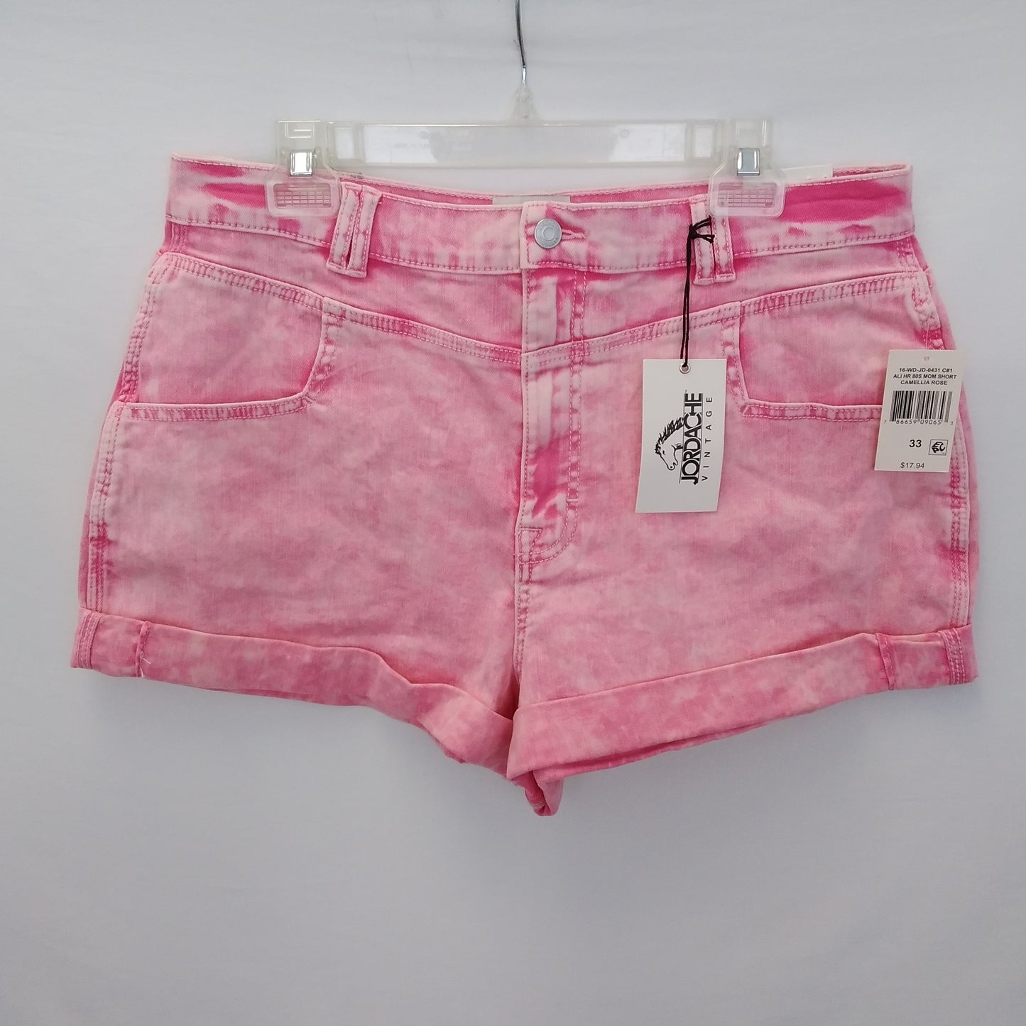 NWT - Jordache Ali High-Rise Camellia Rose 80's Mom Shorts - Size: 33