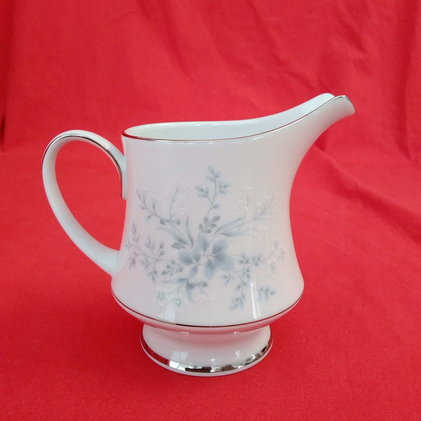 Carolyn by Noritake Creamer #2693