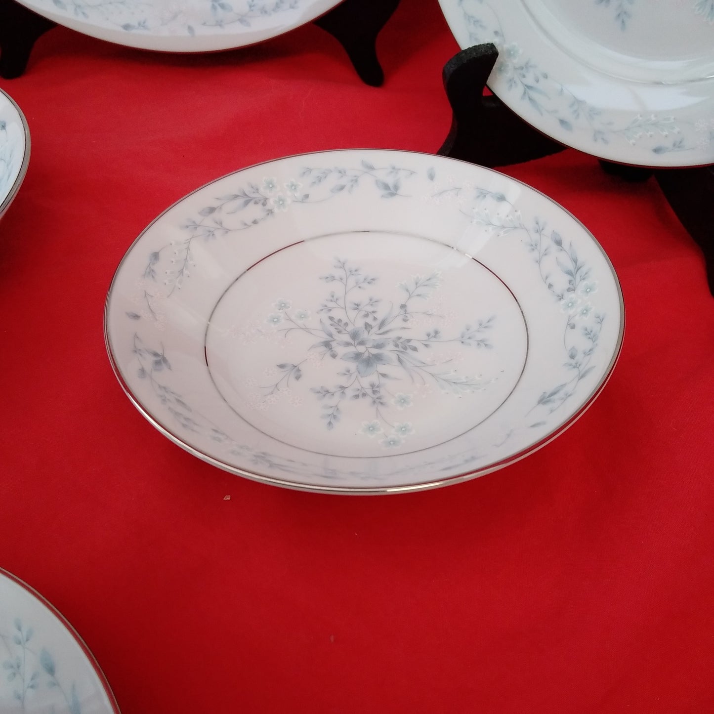 Carolyn by Notitake #2693 - Lot of 5 (7 piece place settings) 35 Pieces