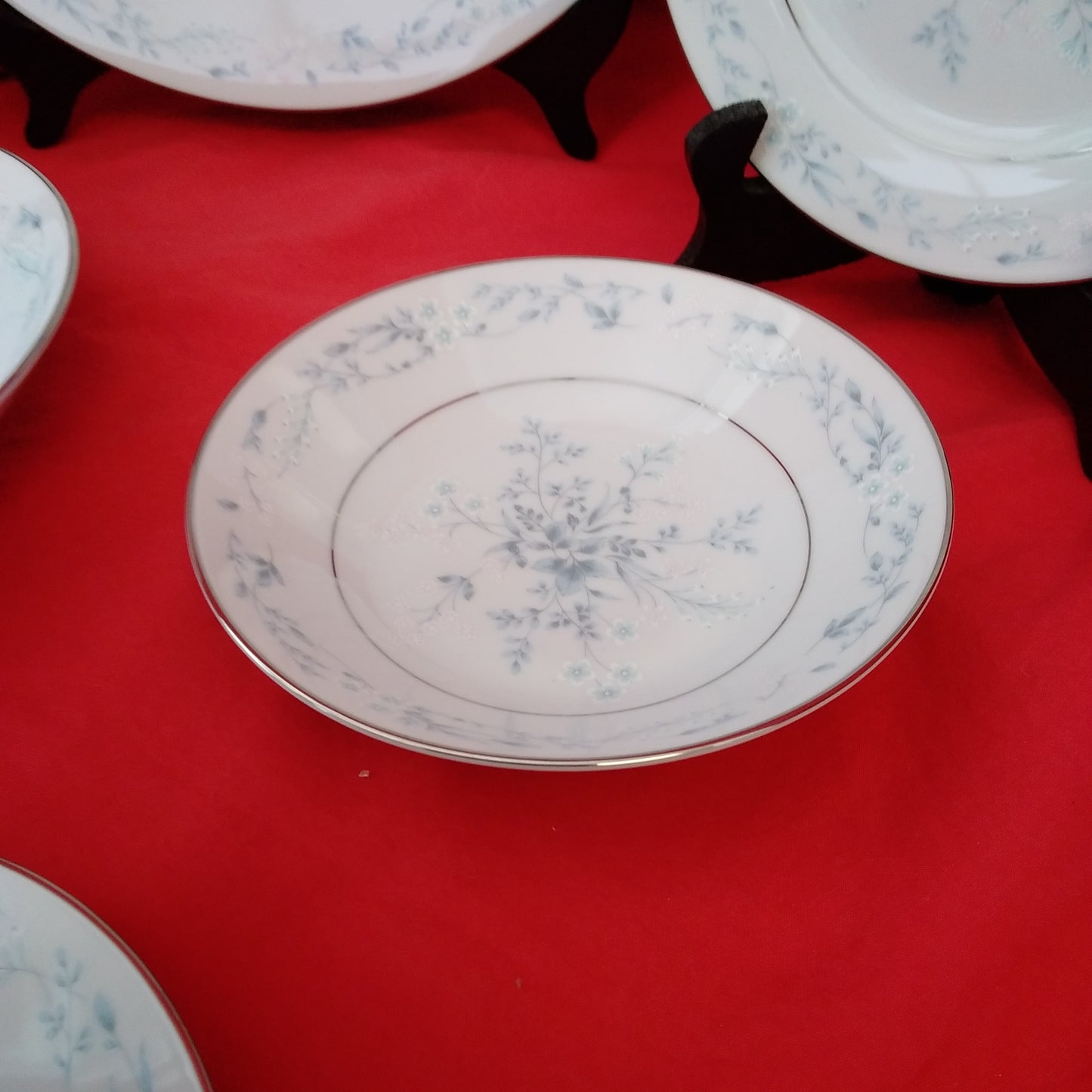 Carolyn by Notitake #2693 - Lot of 5 (7 piece place settings) 35 Pieces