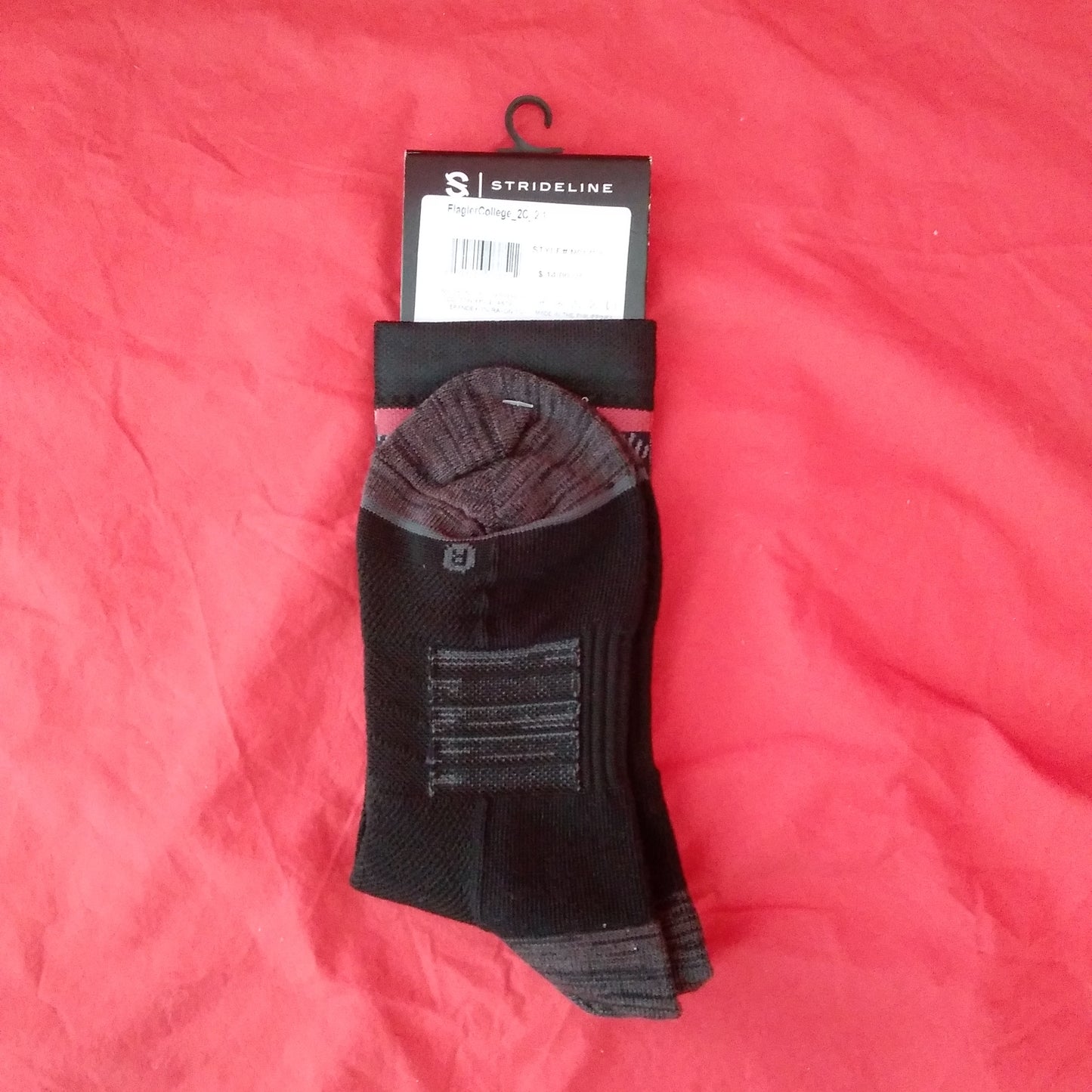 NWT - Strideline Men's Athletic Socks - Style #N014935