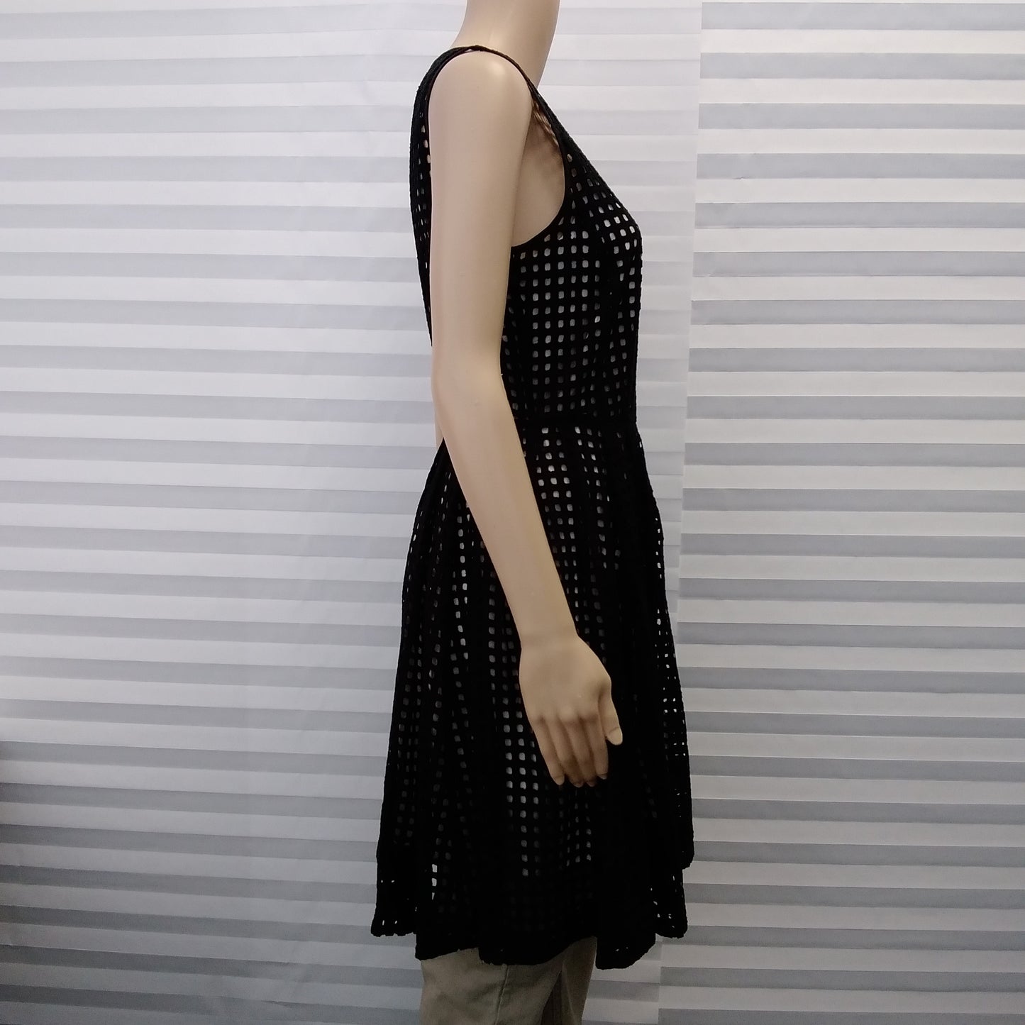 NWT - Halogen Black Sleeveless Mesh Dress - 8P