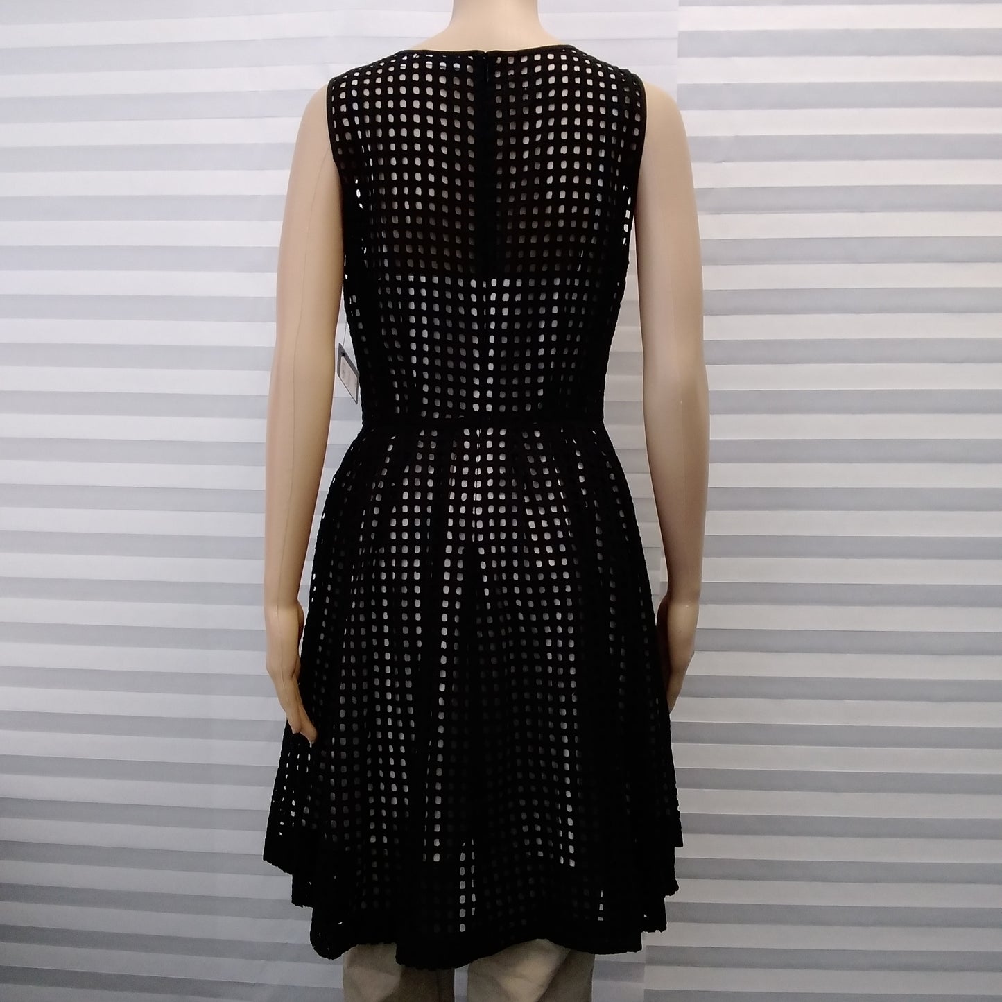 NWT - Halogen Black Sleeveless Mesh Dress - 8P