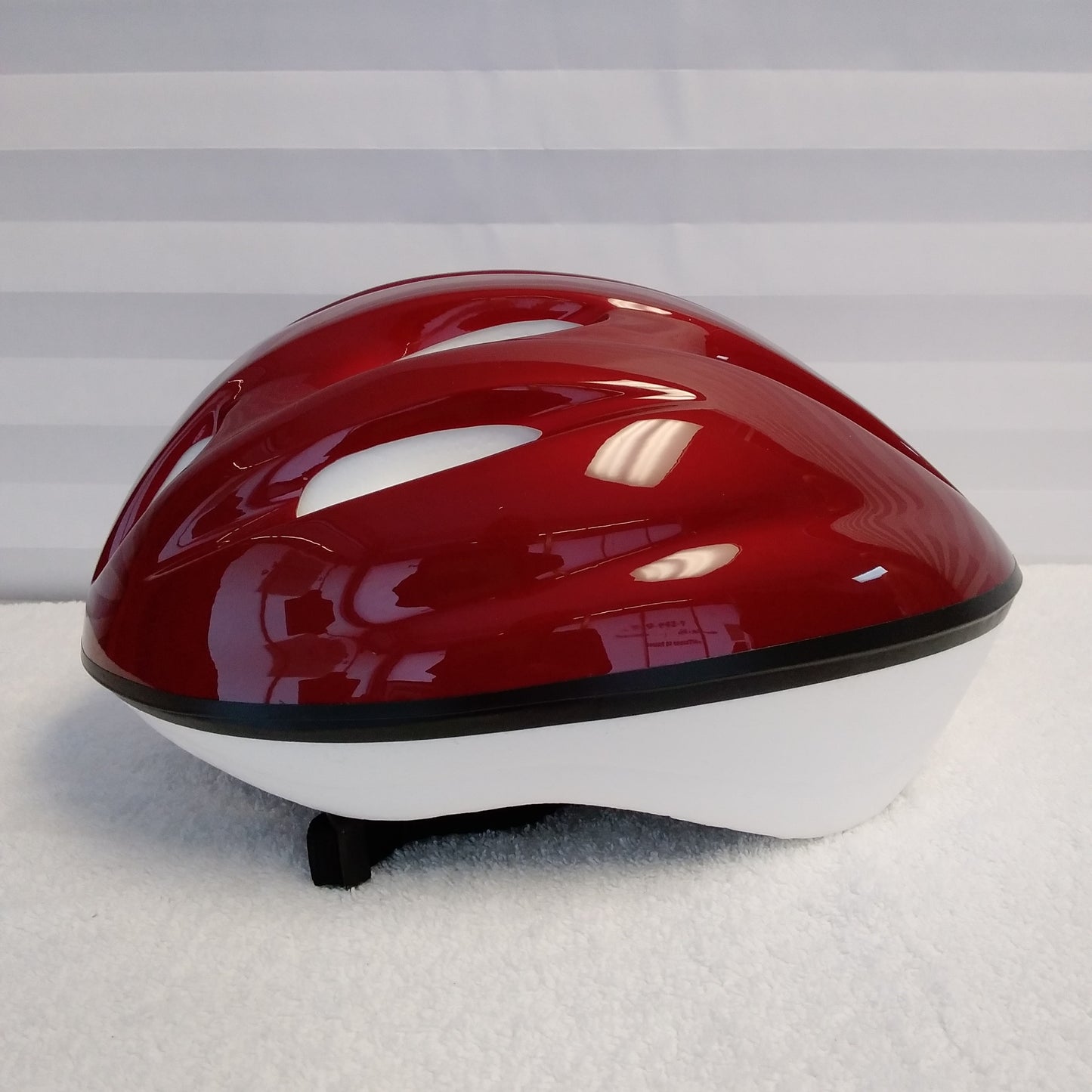 NEW - Helmets R Us Red Bicycle Helmet - Size: L (58-62cm)