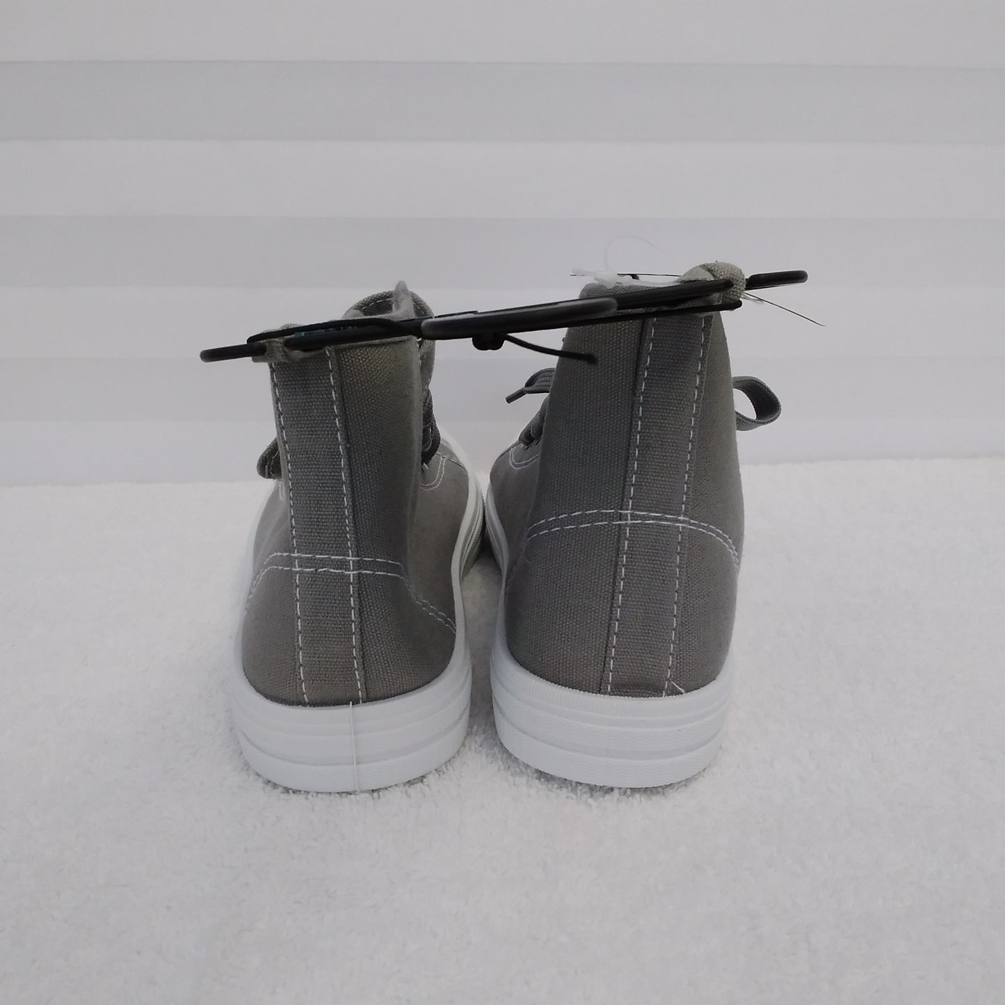 NWT - Capelli Boy's Gray Cap High Top Sneakers - Size: 3/4