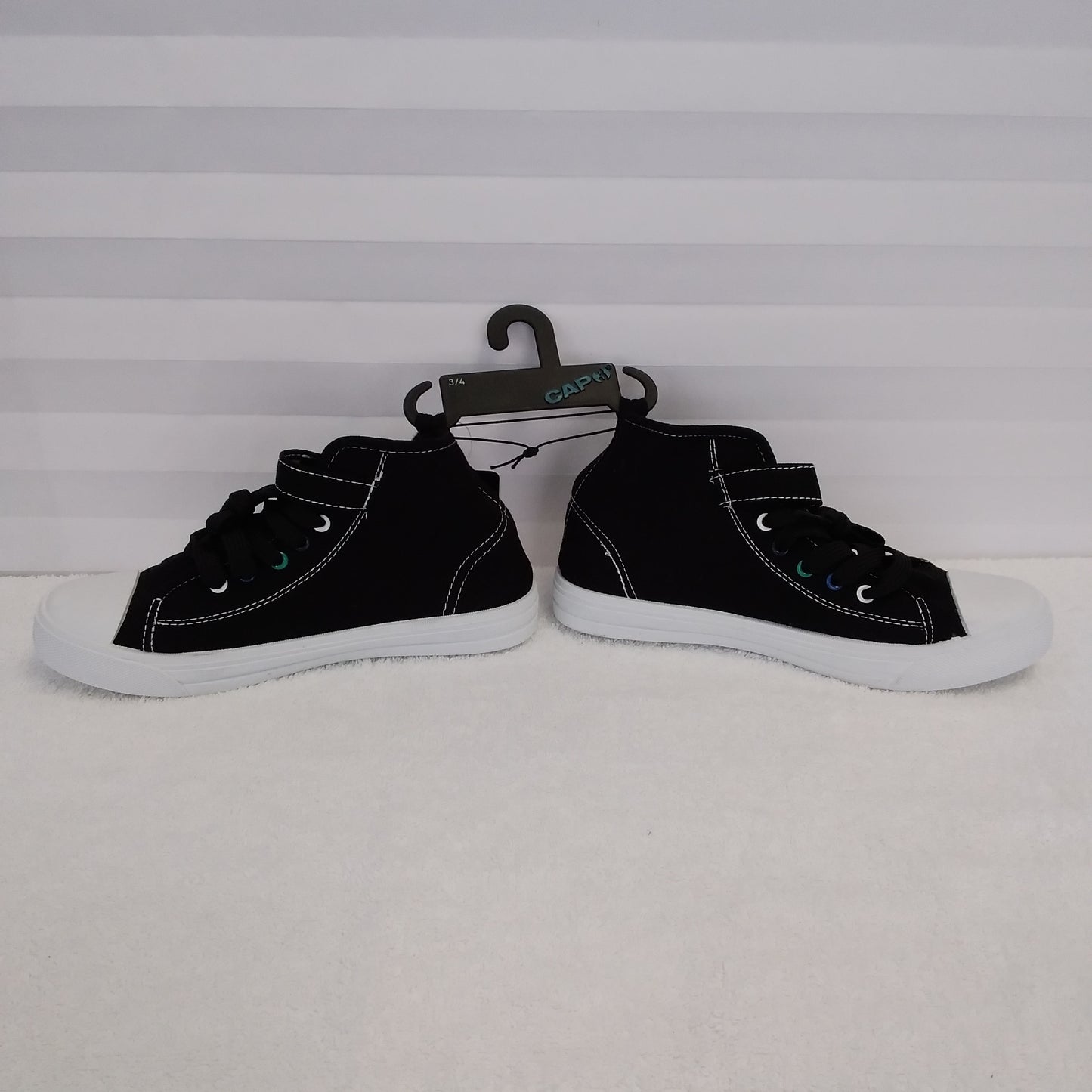 NWT - Capelli Boy's Black Cap High Top Sneakers - Size: 3/4
