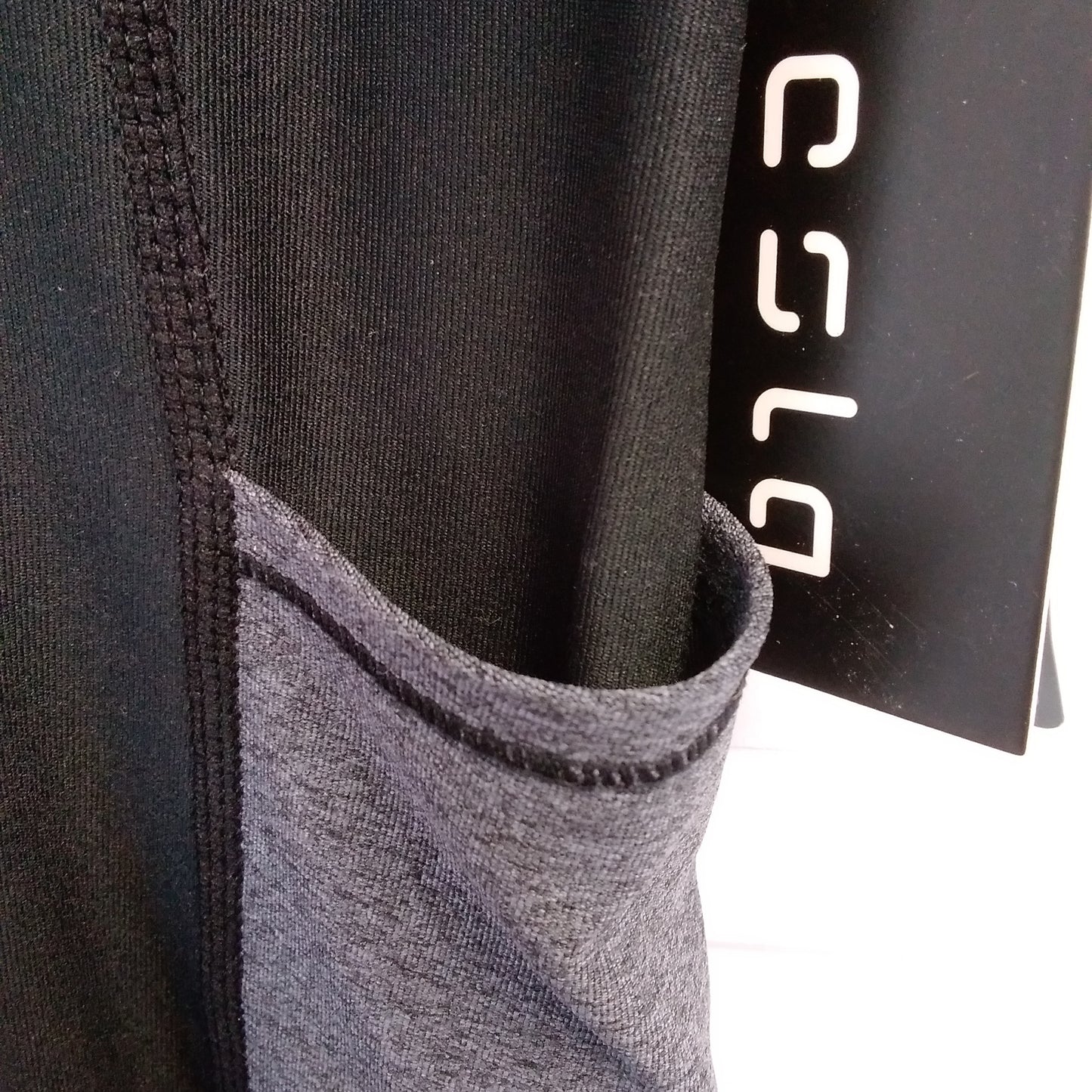 NWT - Tesla Black Gray Stripe Side Pockets Leggings - 2X-Large