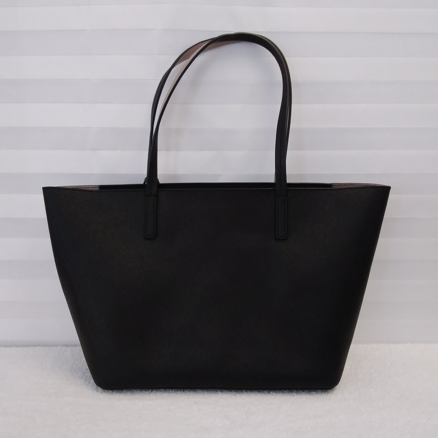 NWOT - Kate Spade Scotts Place Lida Tote Bag - Color: Black
