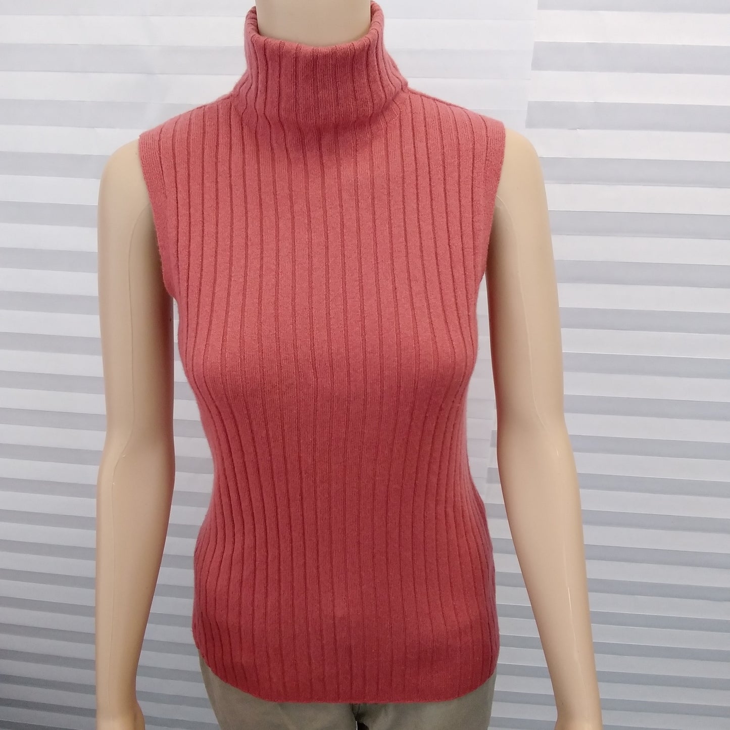 Lafayette 148 salmon pink Cashmere Ribbed Sleeveless Mock Neck Sweater - S