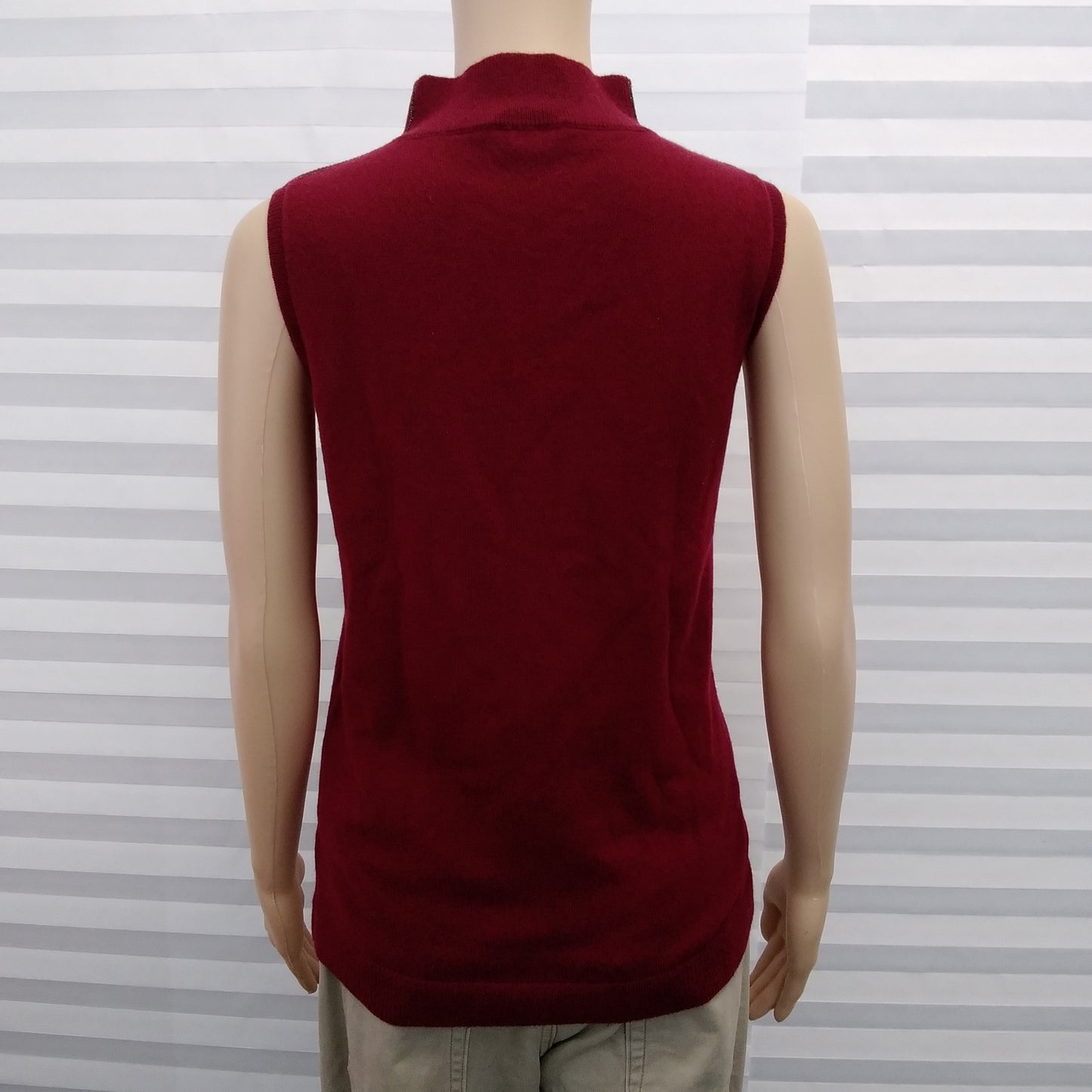 Lafayette 148 Burgundy Sleeveless Mock Neck Cashmere Sweater - Size: S