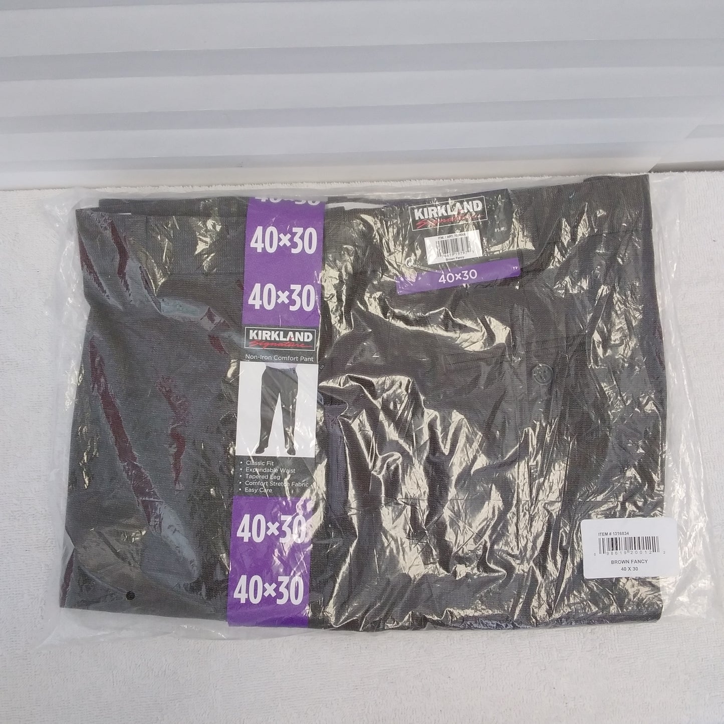NWT - Kirkland Signature brown Fancy Non Iron Comfort Pant - 40x30